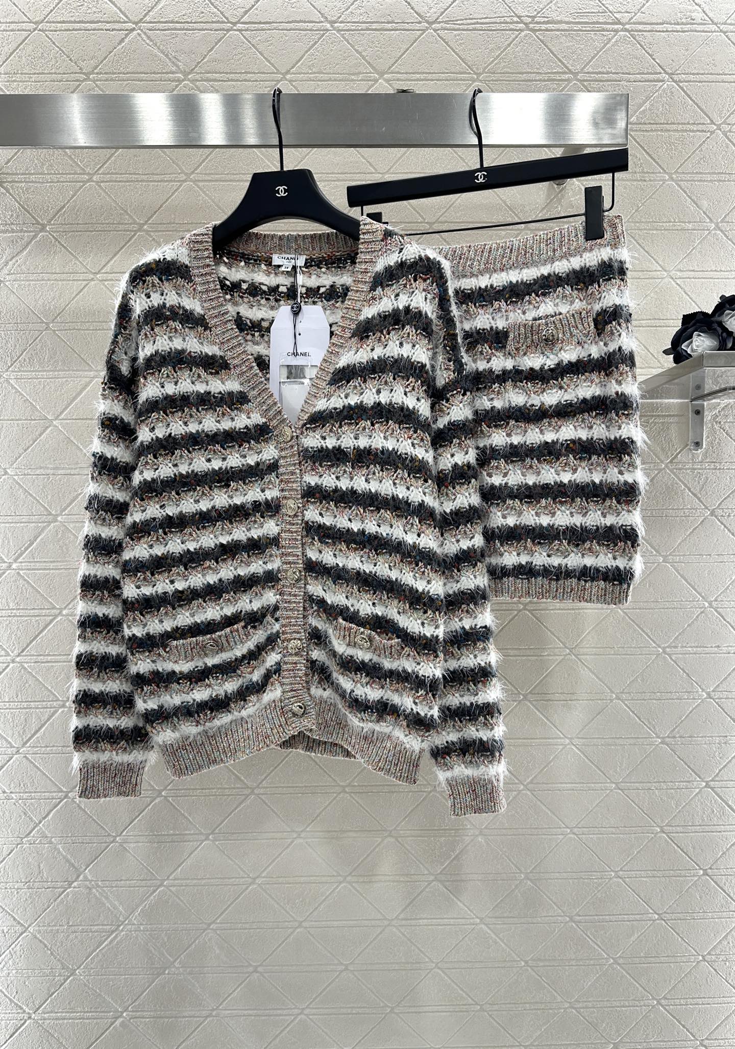 C*♥2025 New Arrival Knitted Cardigan and Skirt Set