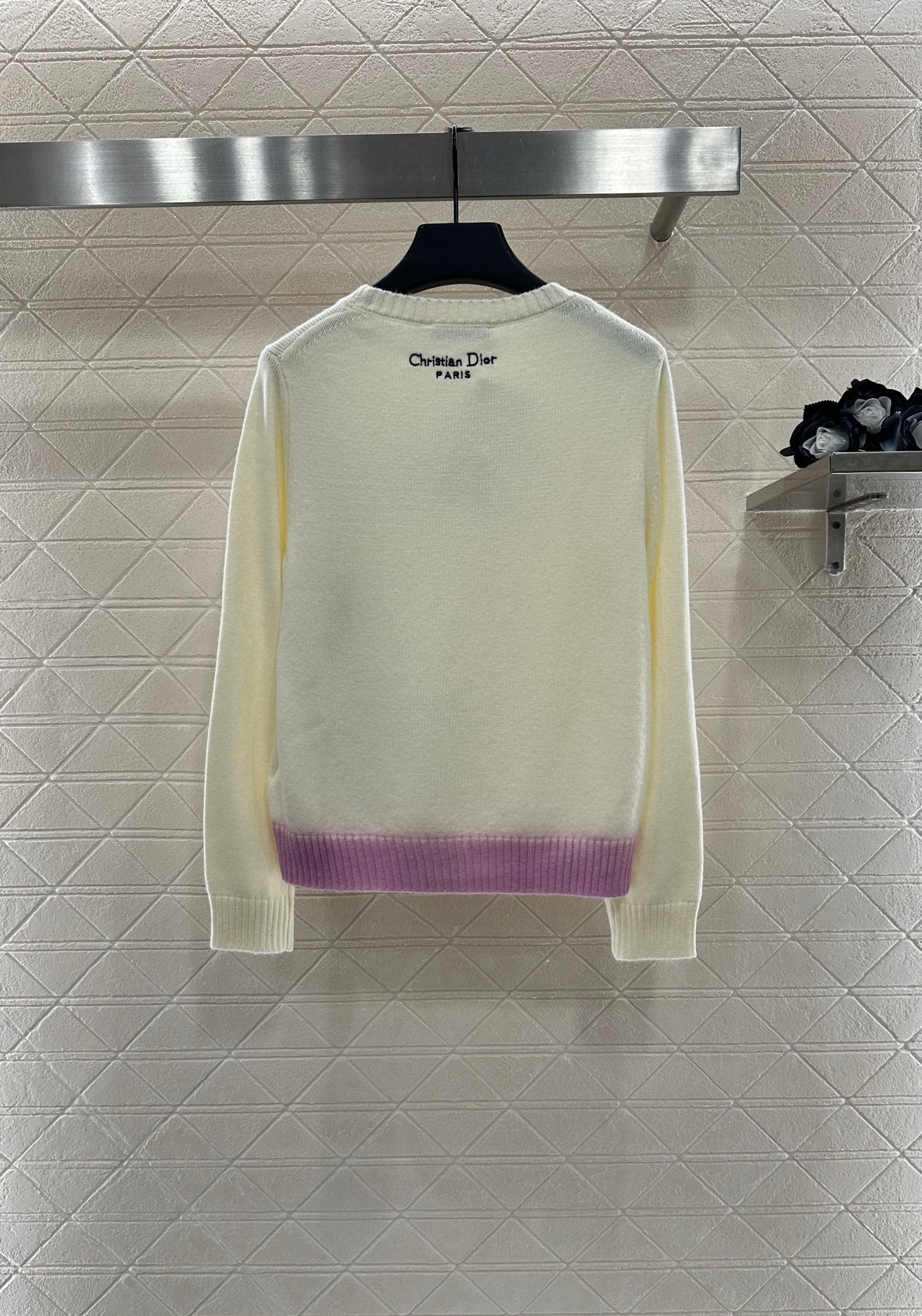 D*♥2025 New Arrival Embroidered Sweater