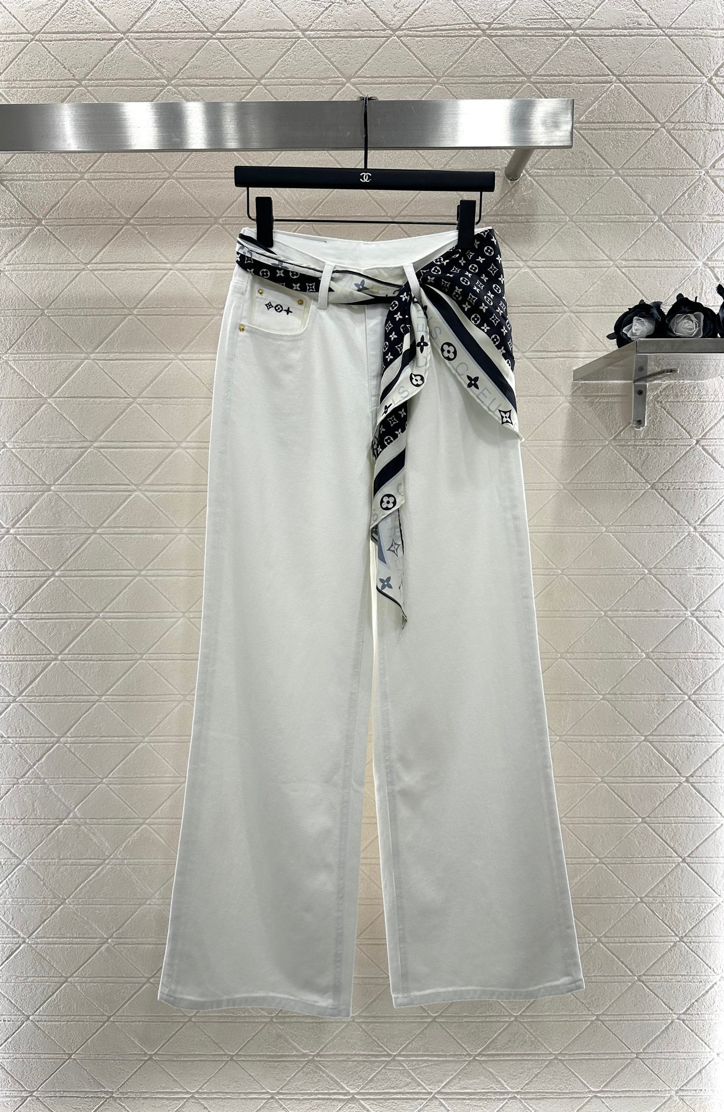 Louis*♥ 2025 New Arrivals Embroidered Denim Pants