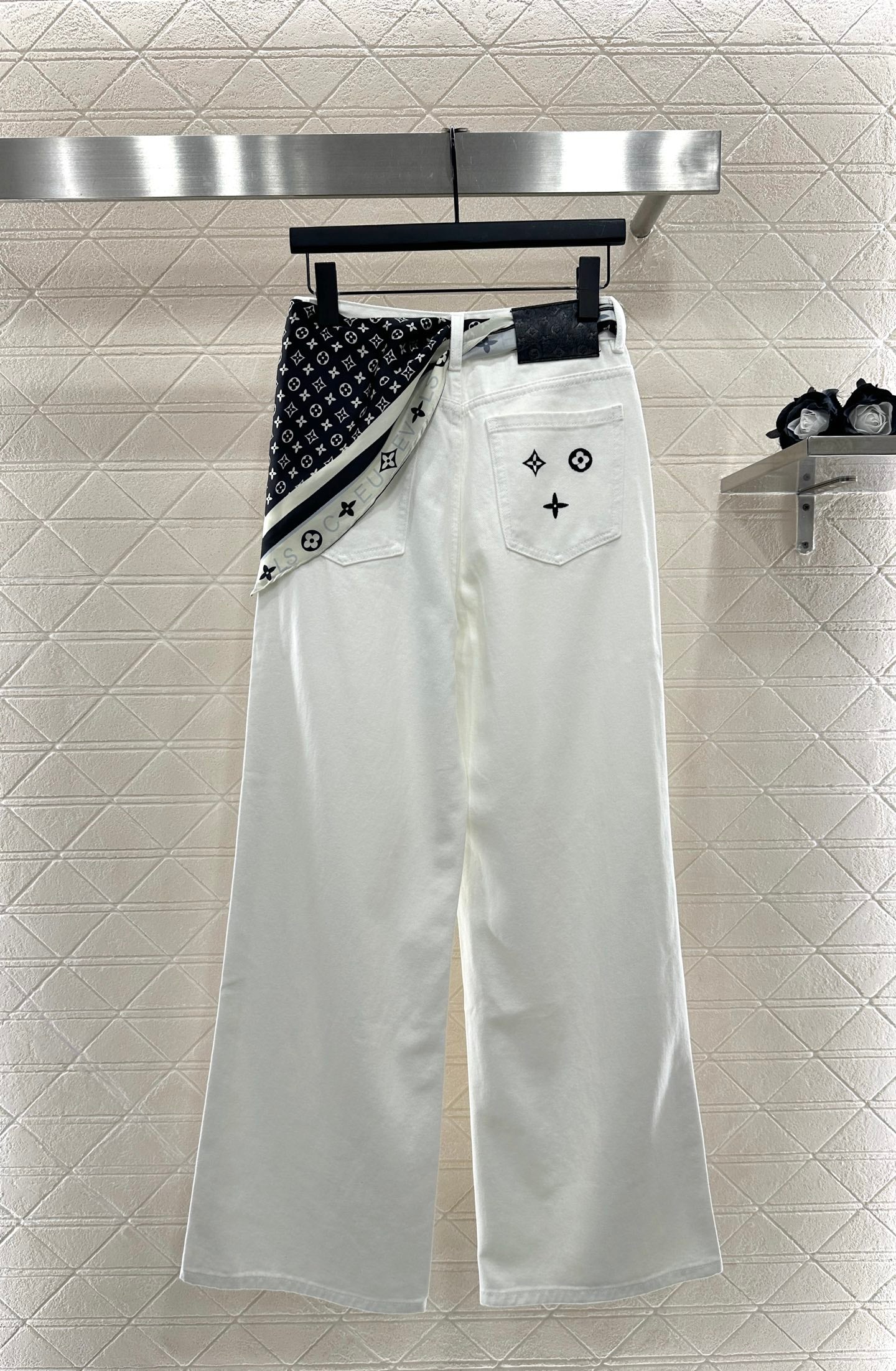 Louis*♥ 2025 New Arrivals Embroidered Denim Pants