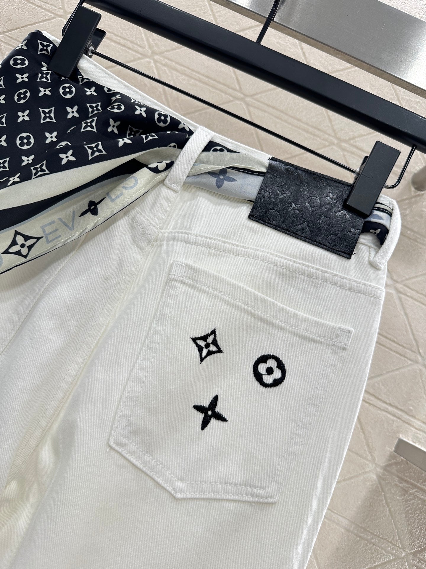 Louis*♥ 2025 New Arrivals Embroidered Denim Pants