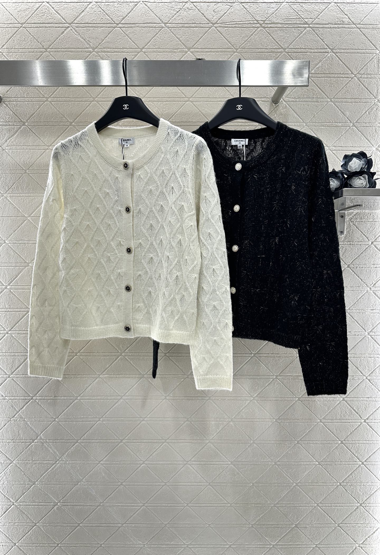 C*♥2025 New Arrival Knitted Cardigan