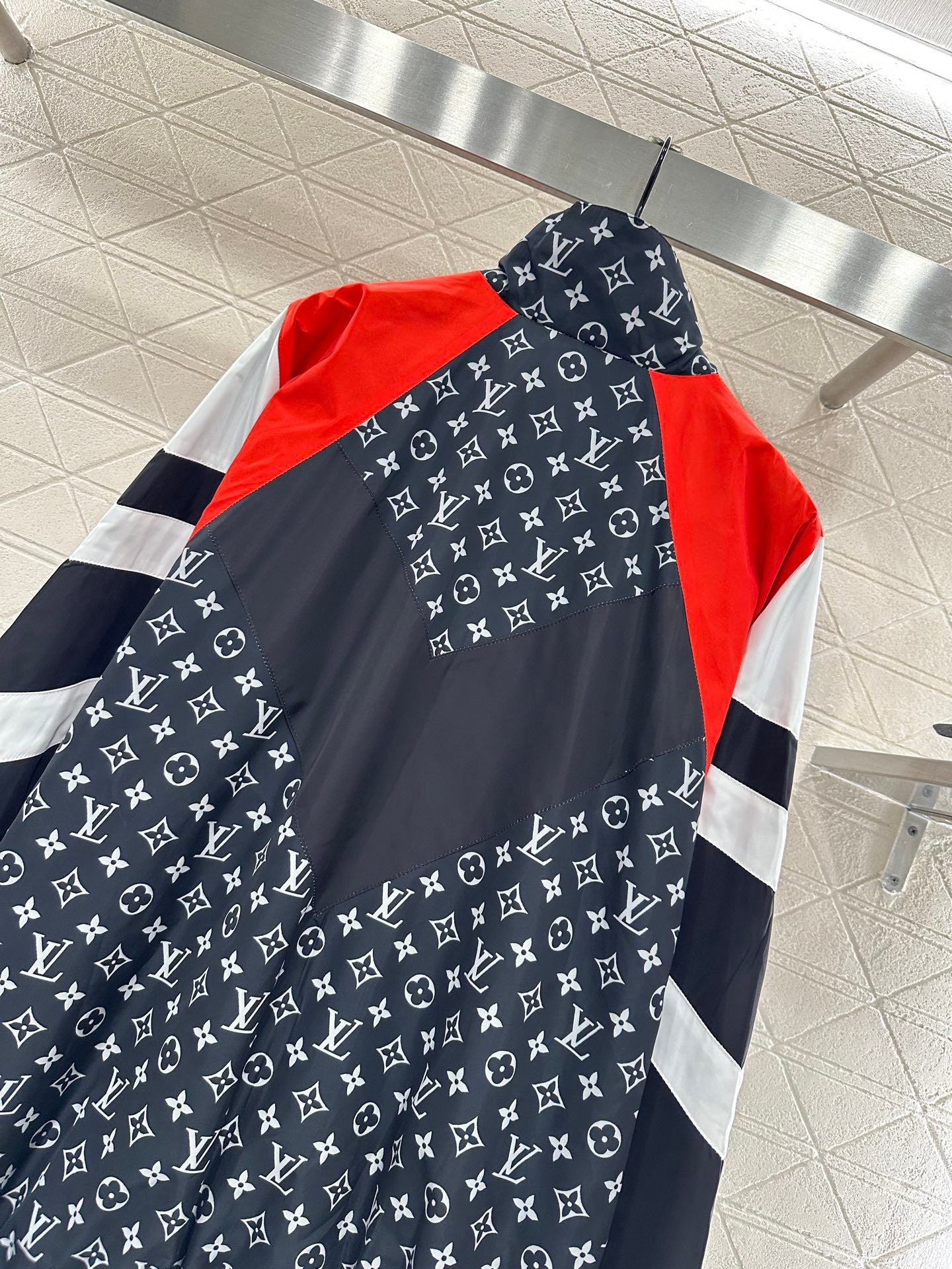 Louis*♥2025 New Arrivals Hooded Jacket