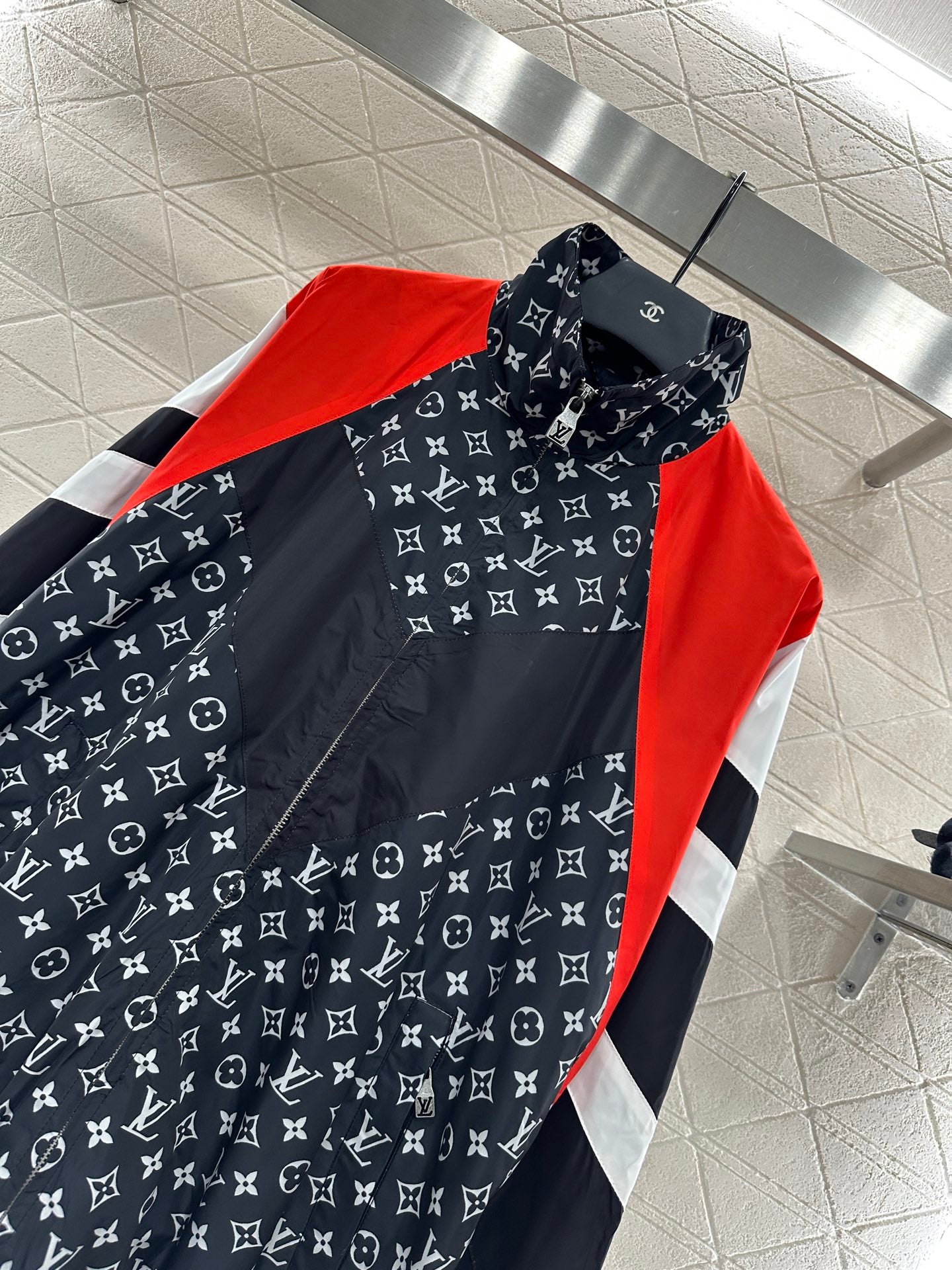 Louis*♥2025 New Arrivals Hooded Jacket