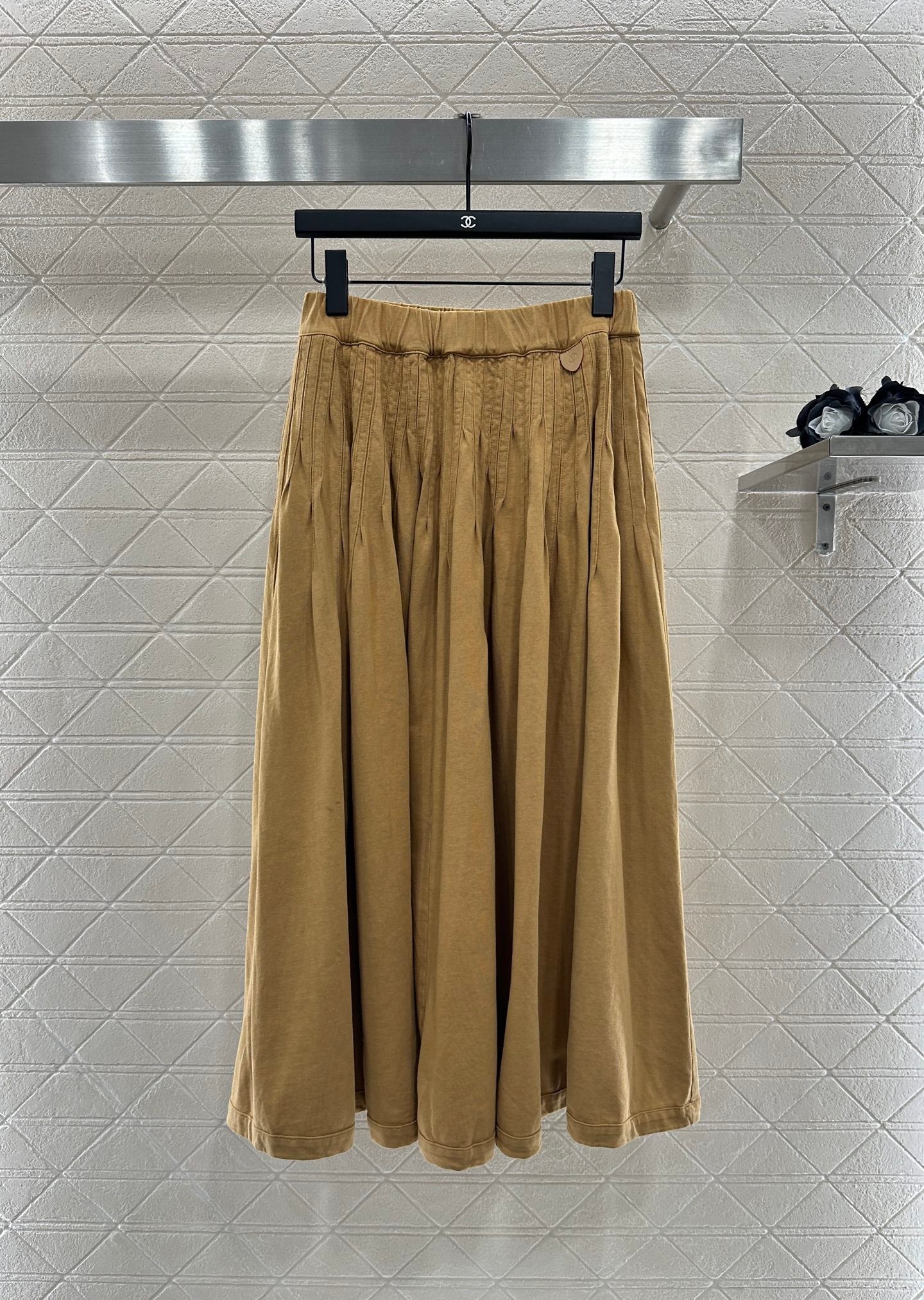 Louis*♥ 2025 New Arrivals Short-sleeved skirt suit