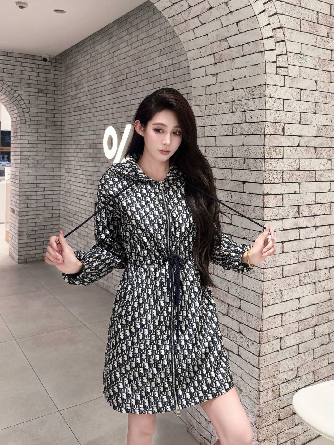 CD New hooded drawstring dress