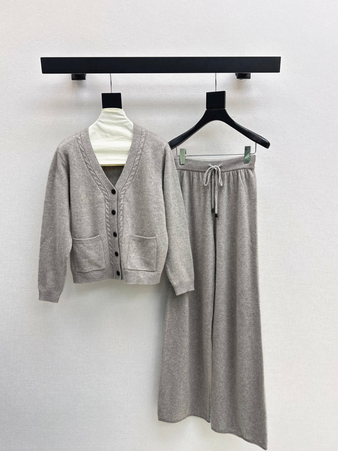 Loro New wool suit