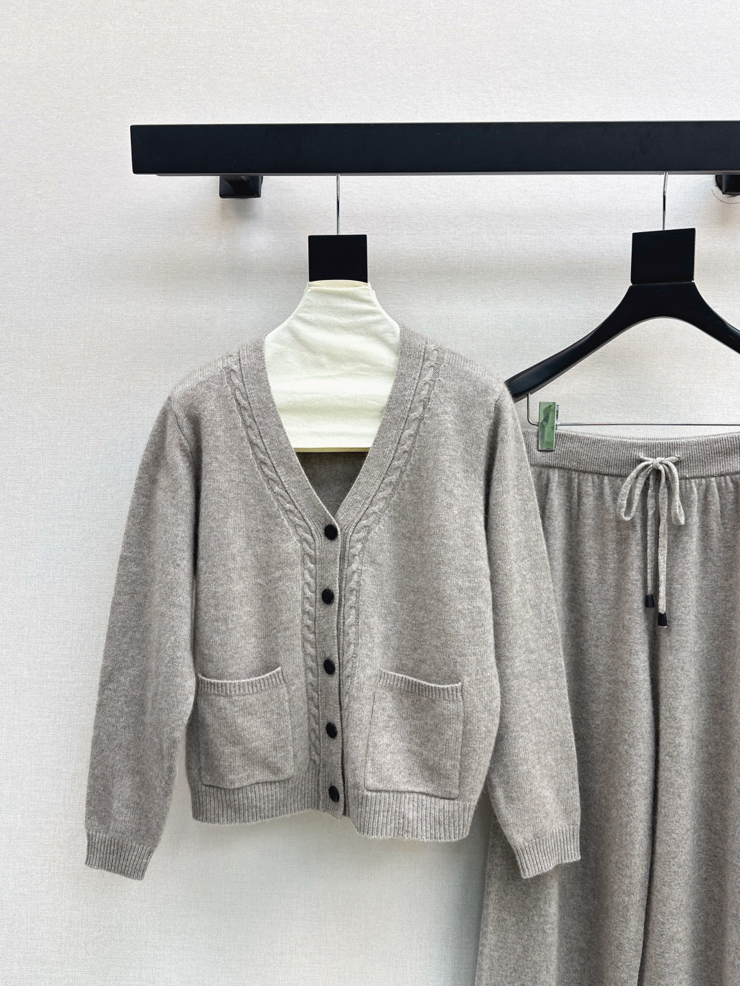 Loro New wool suit