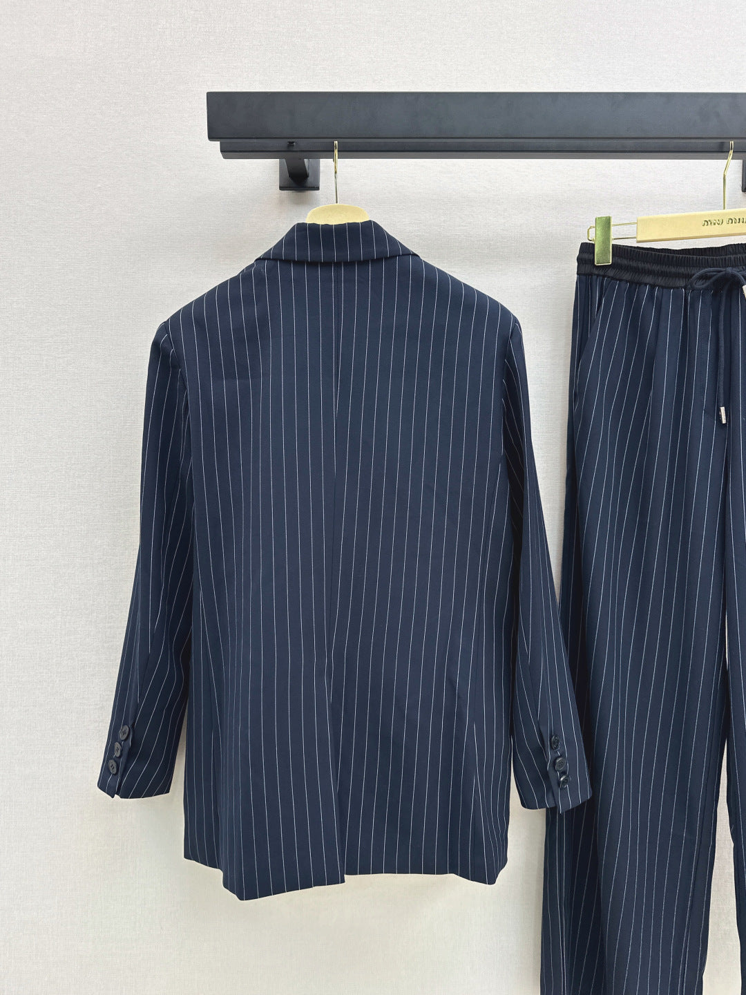 Miu New striped suit