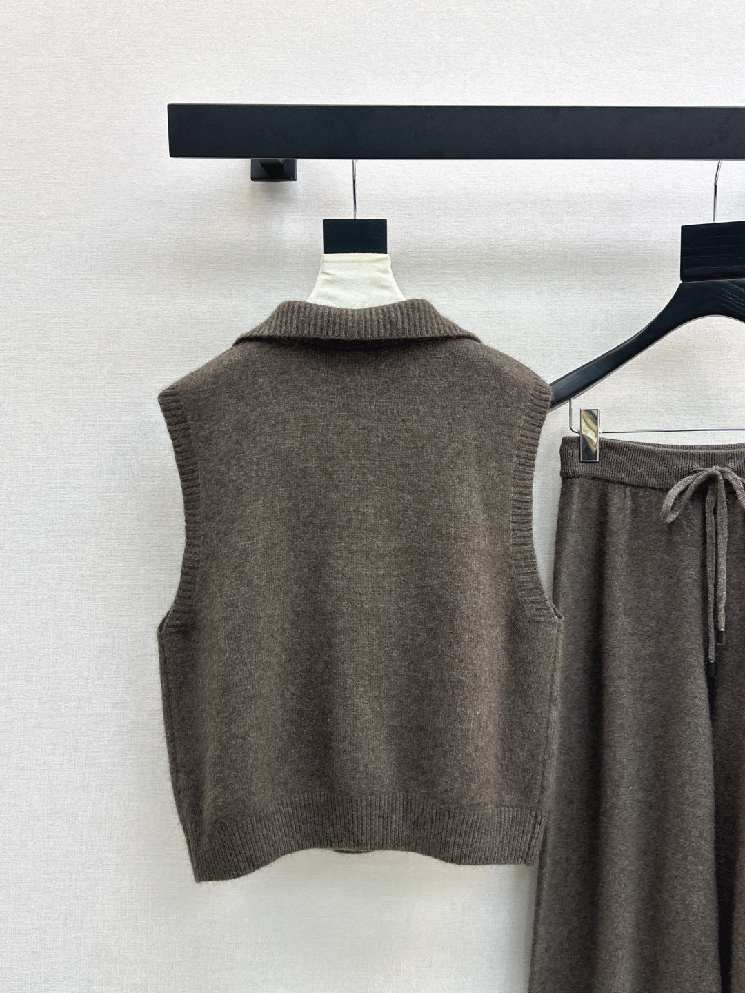 Herm NEW wool suit