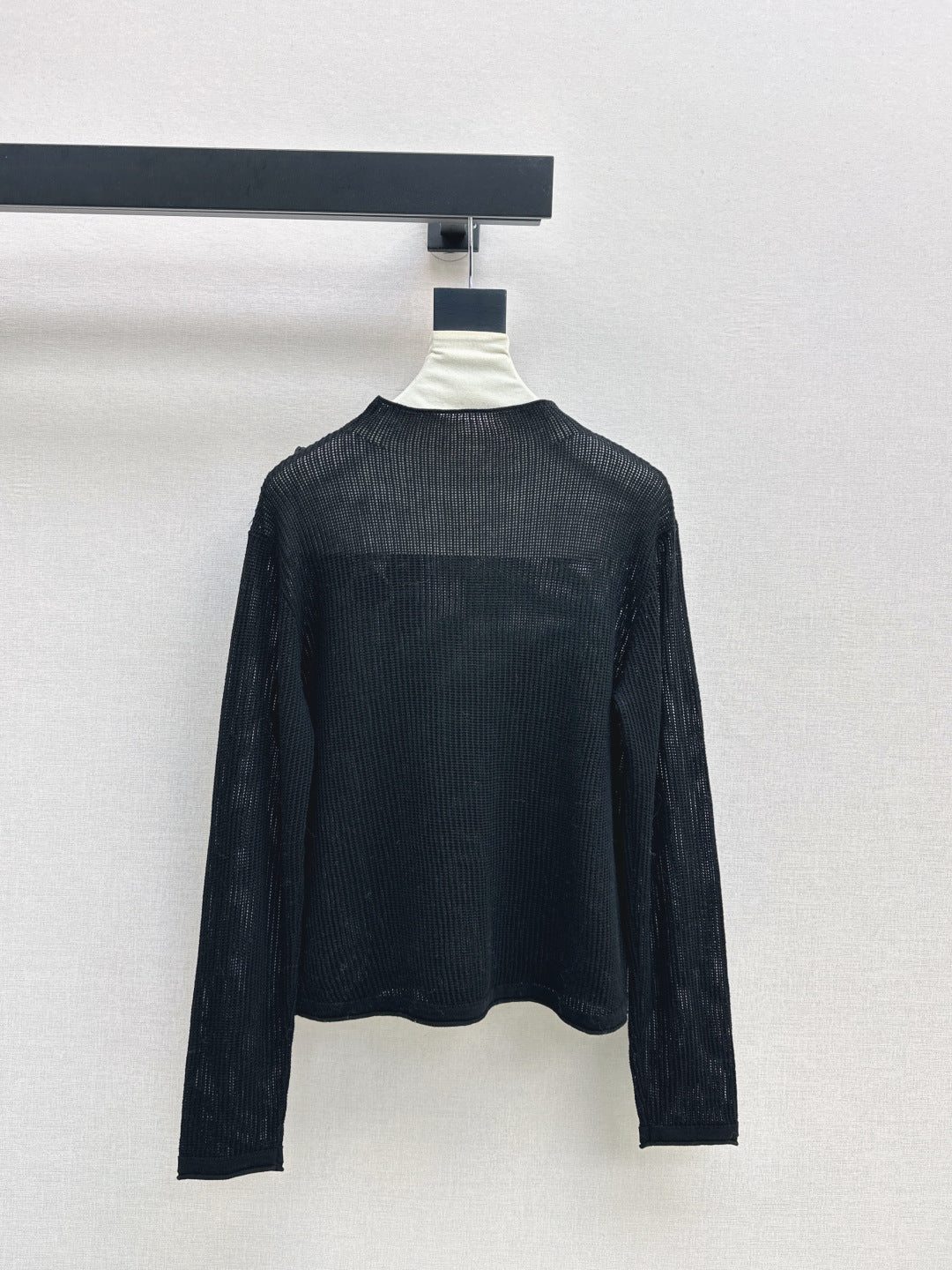 Chan NEW long-sleeved sweater