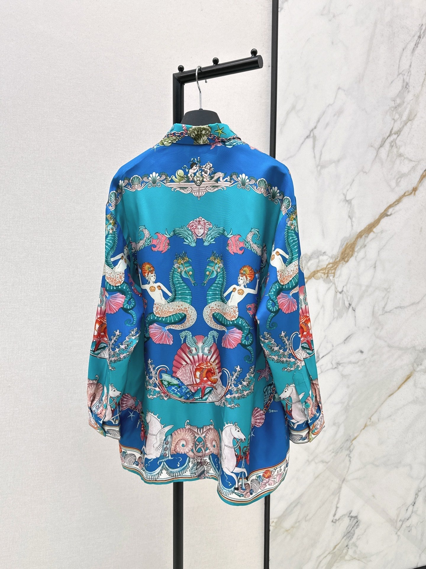 Ver NEW silk shirt