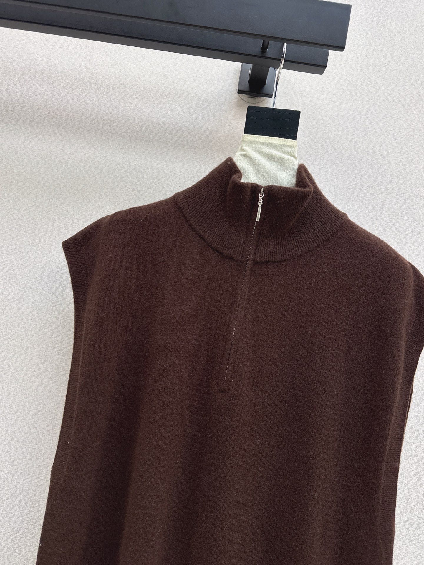 Herm NEW Wool sleeveless dress