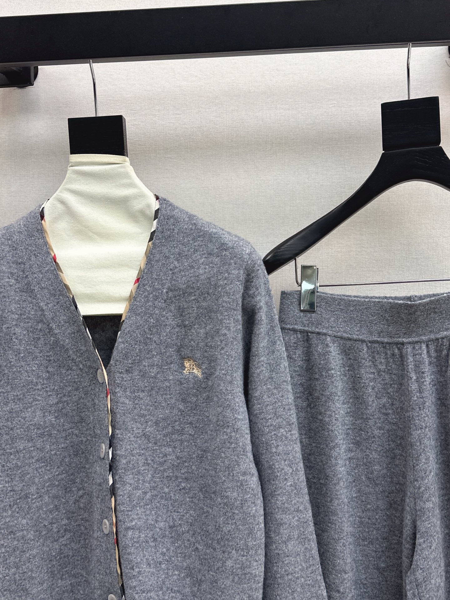 Brun NEW wool suit