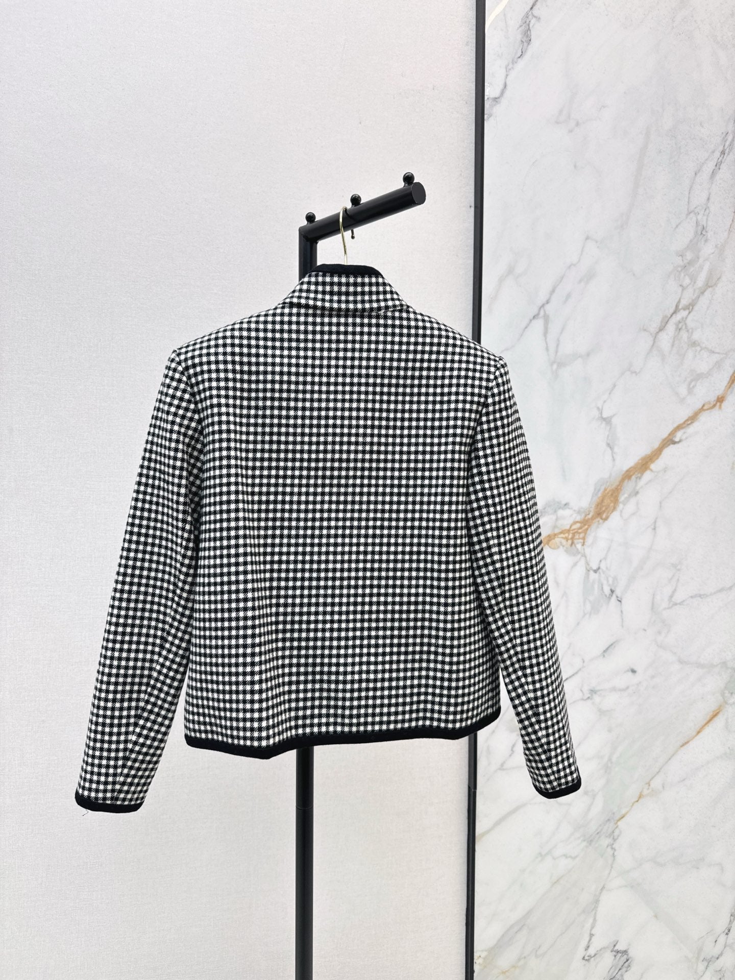 Va1en NEW plaid coat