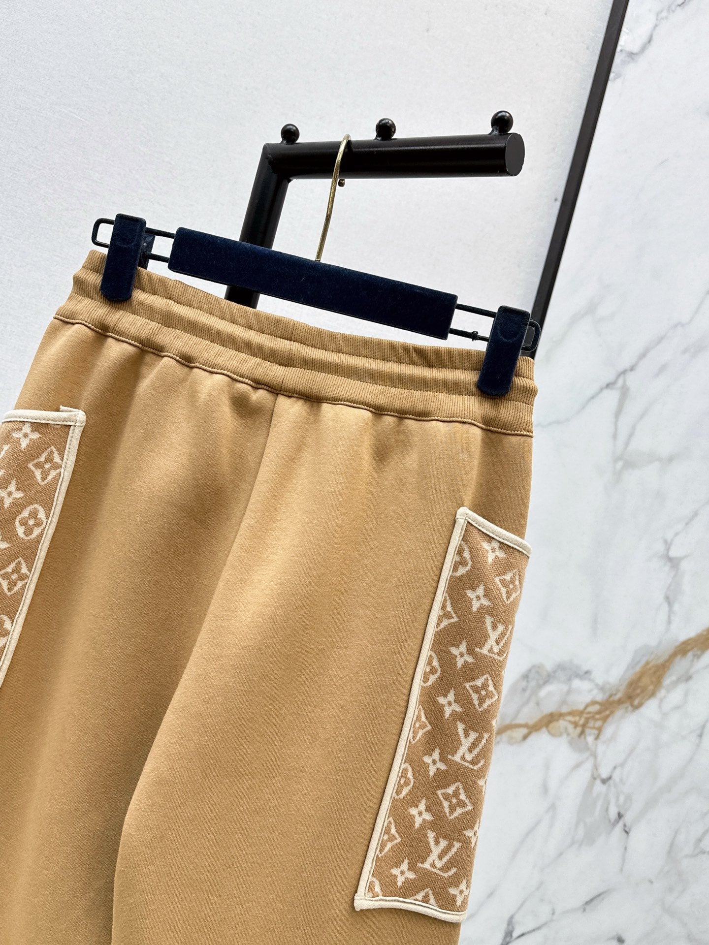 Louis NEW casual pants