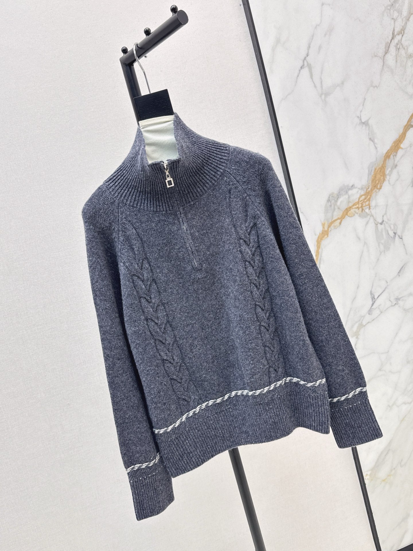 Loro NEW zipper sweater