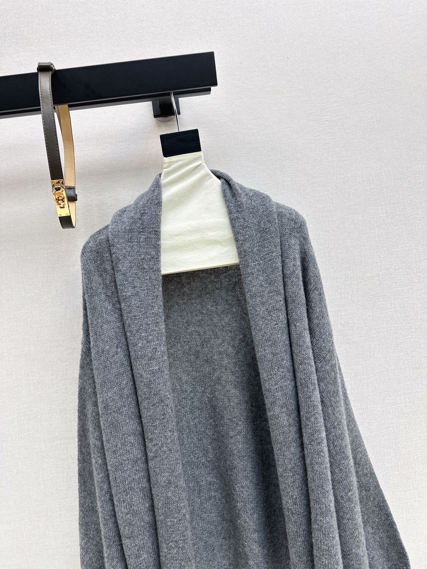 Herm NEW Wool Yarn Cardigan
