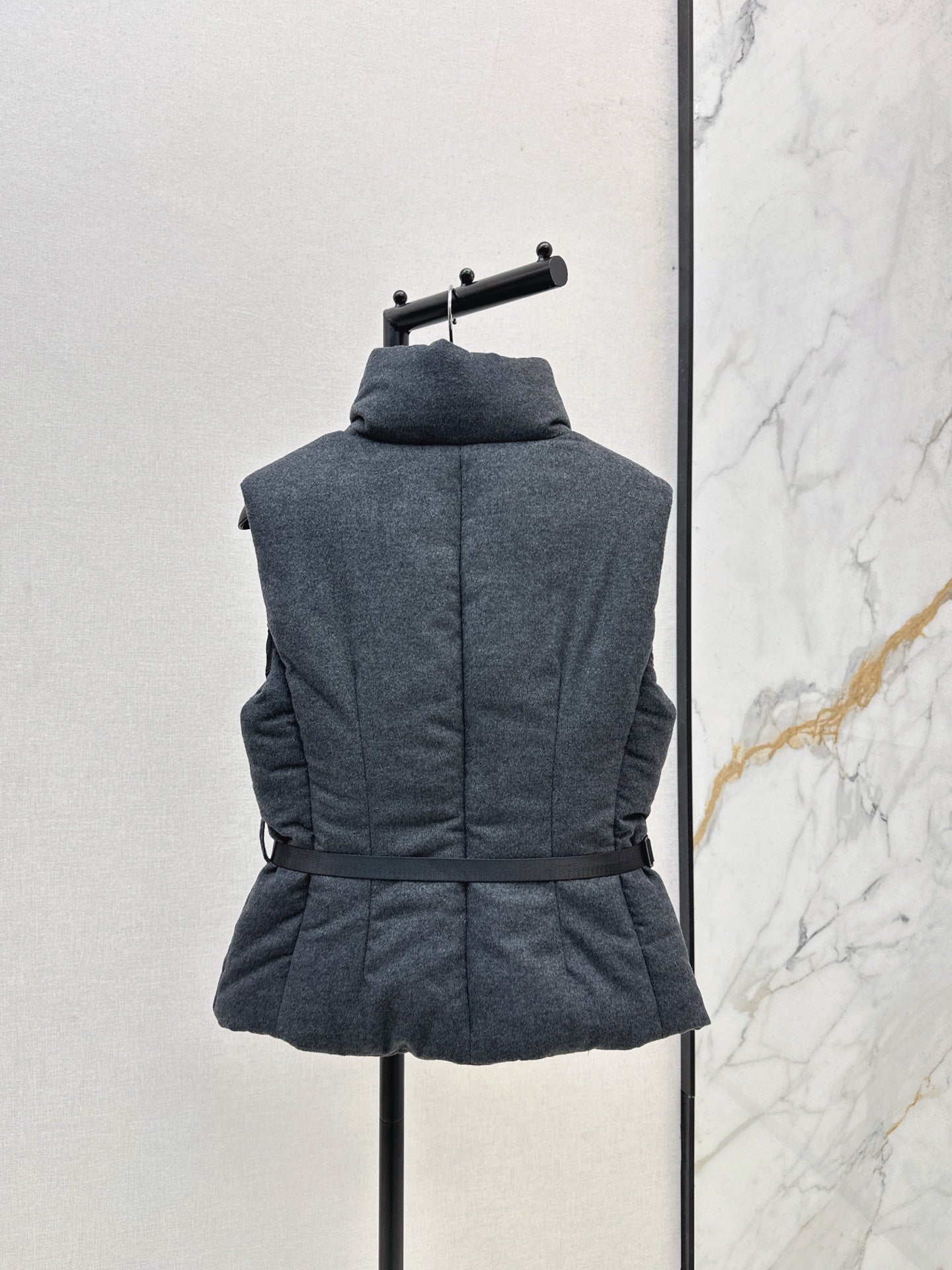 Pra NEW Down vest