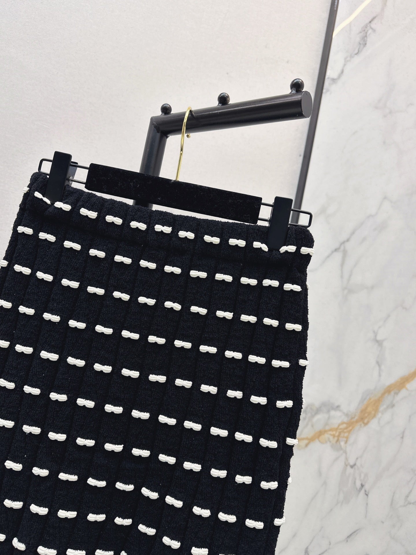 Chan NEW knitted skirt