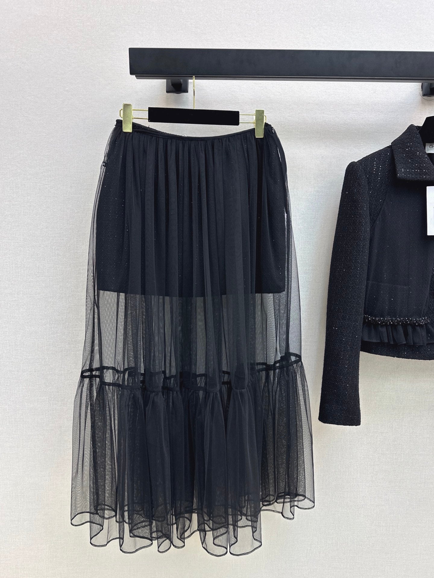 Chan NEW woven skirt and mesh skirt set