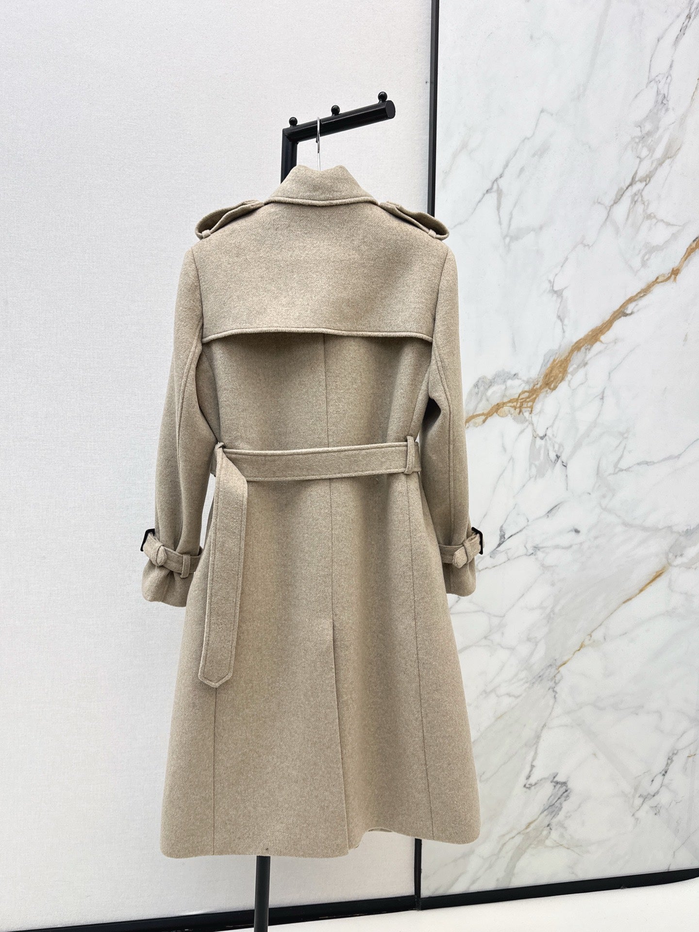 Bur NEW woolen overcoats