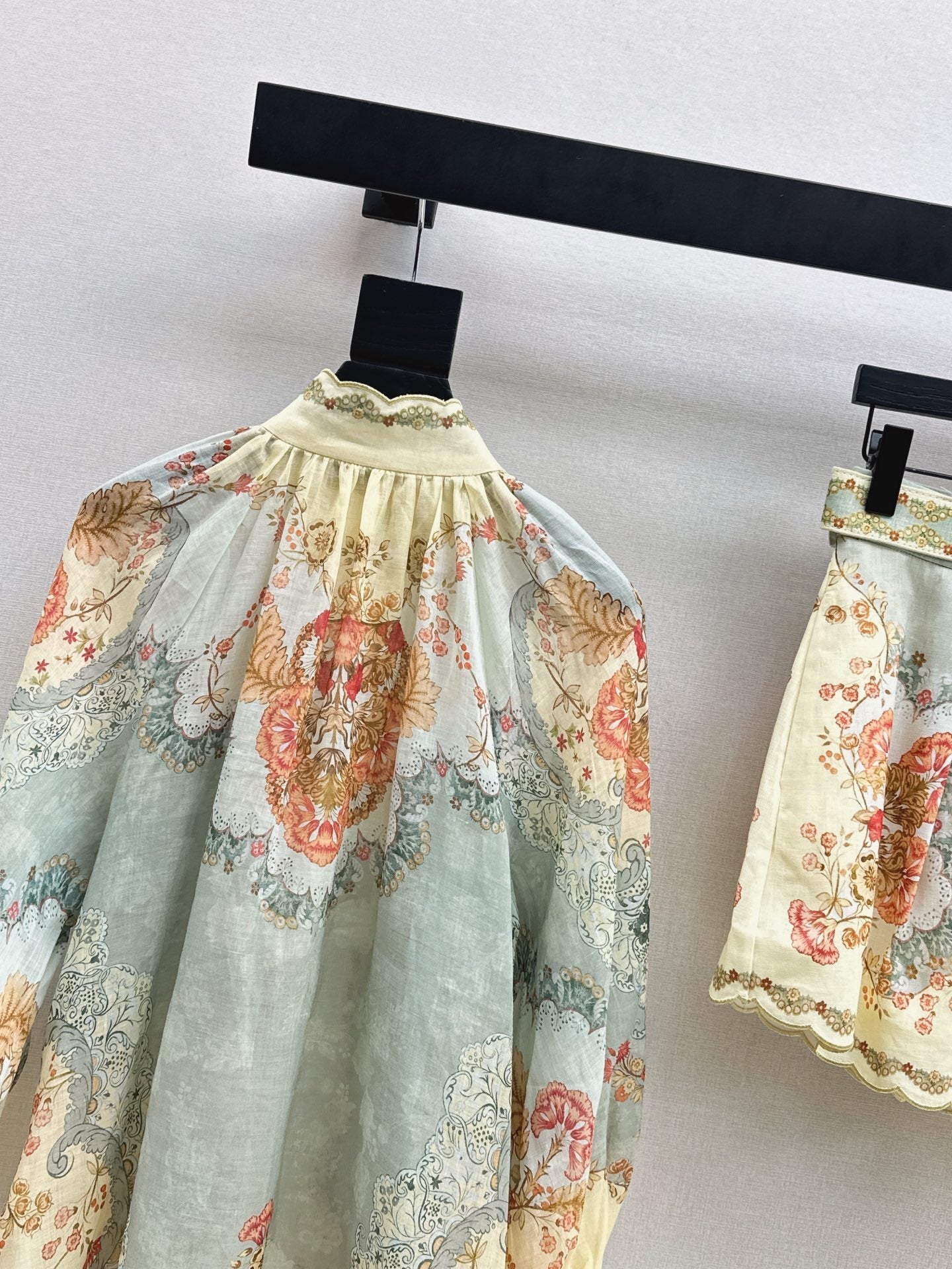 Zimm NEW flower print shirt