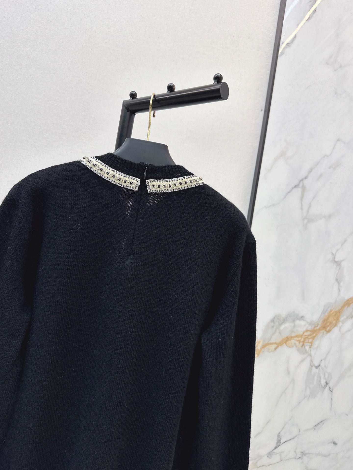 Valen NEW Bowknot Rhinestone Sweater