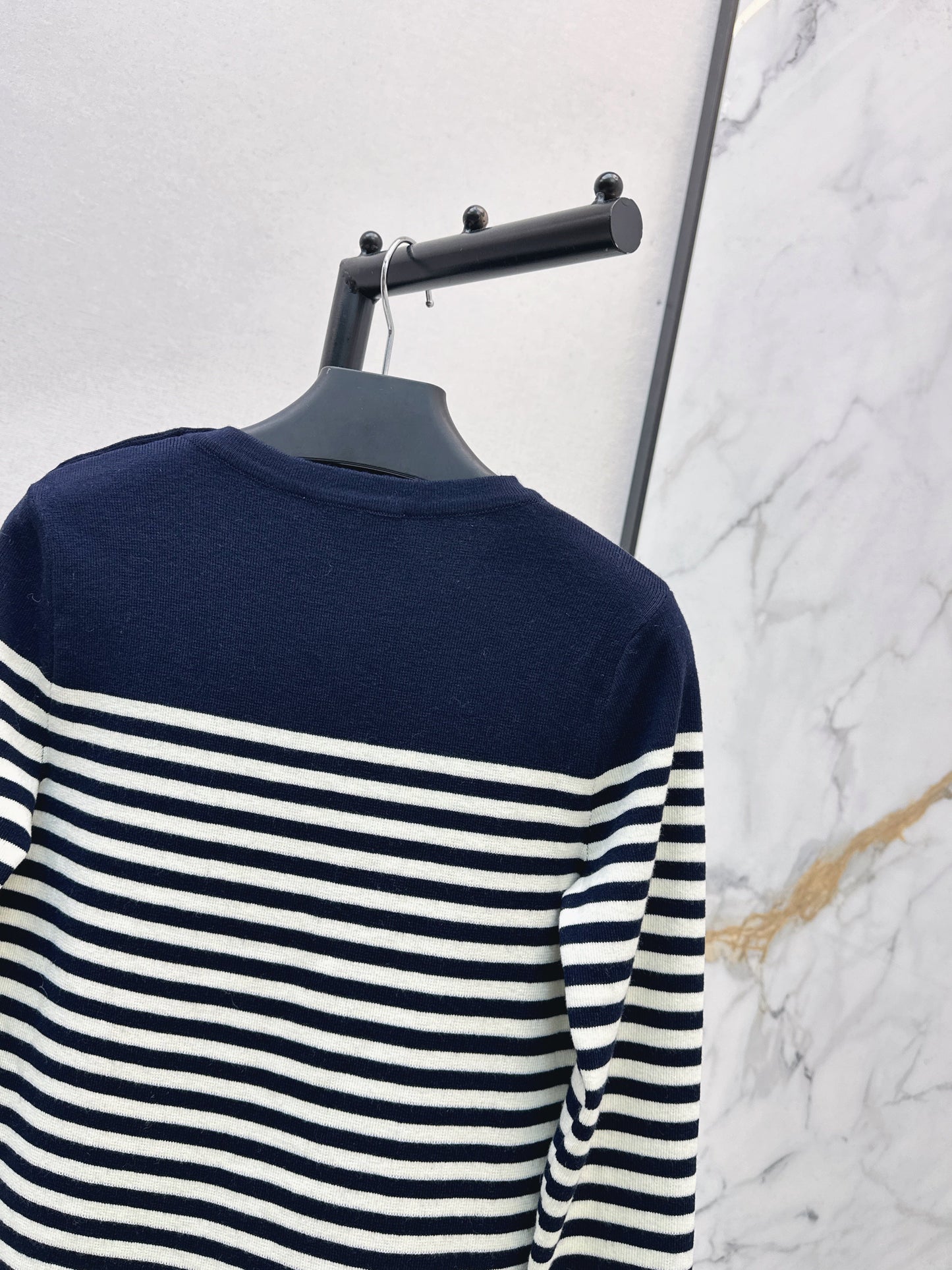 Pra NEWstripe knitwear