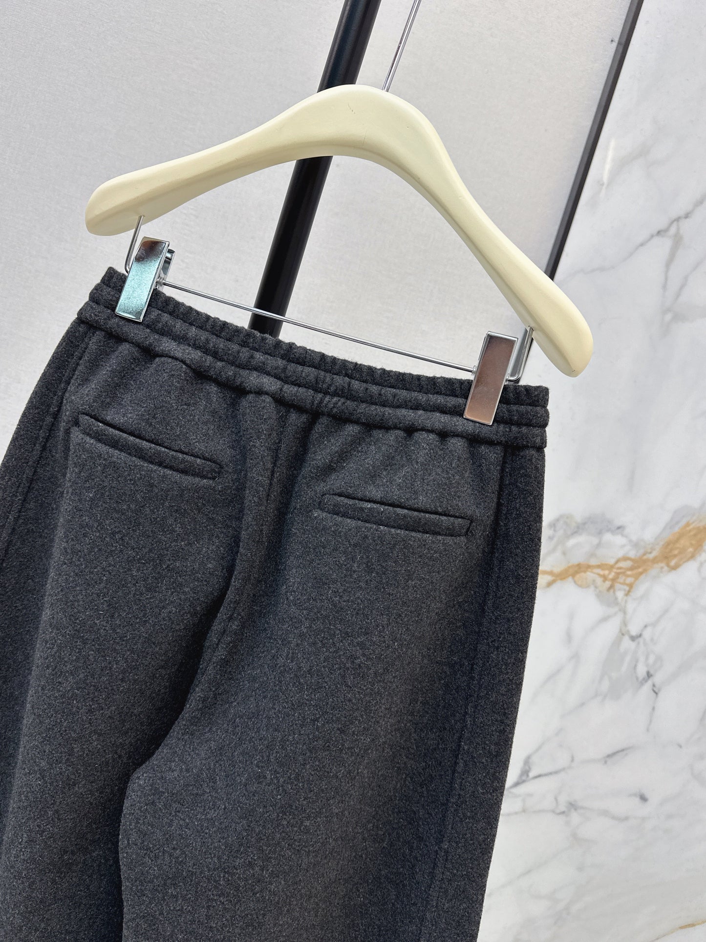 Brun NEW Casual pants