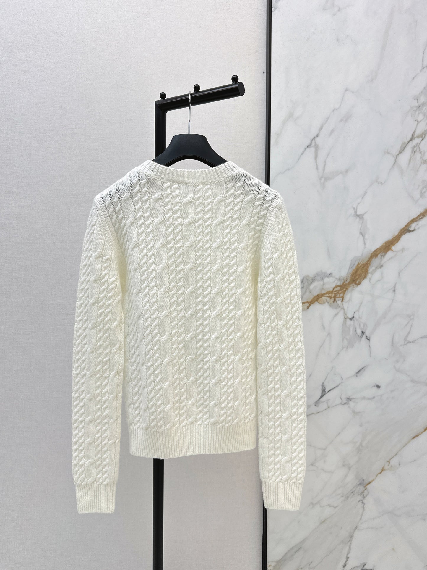 CD NEW cable knitwear