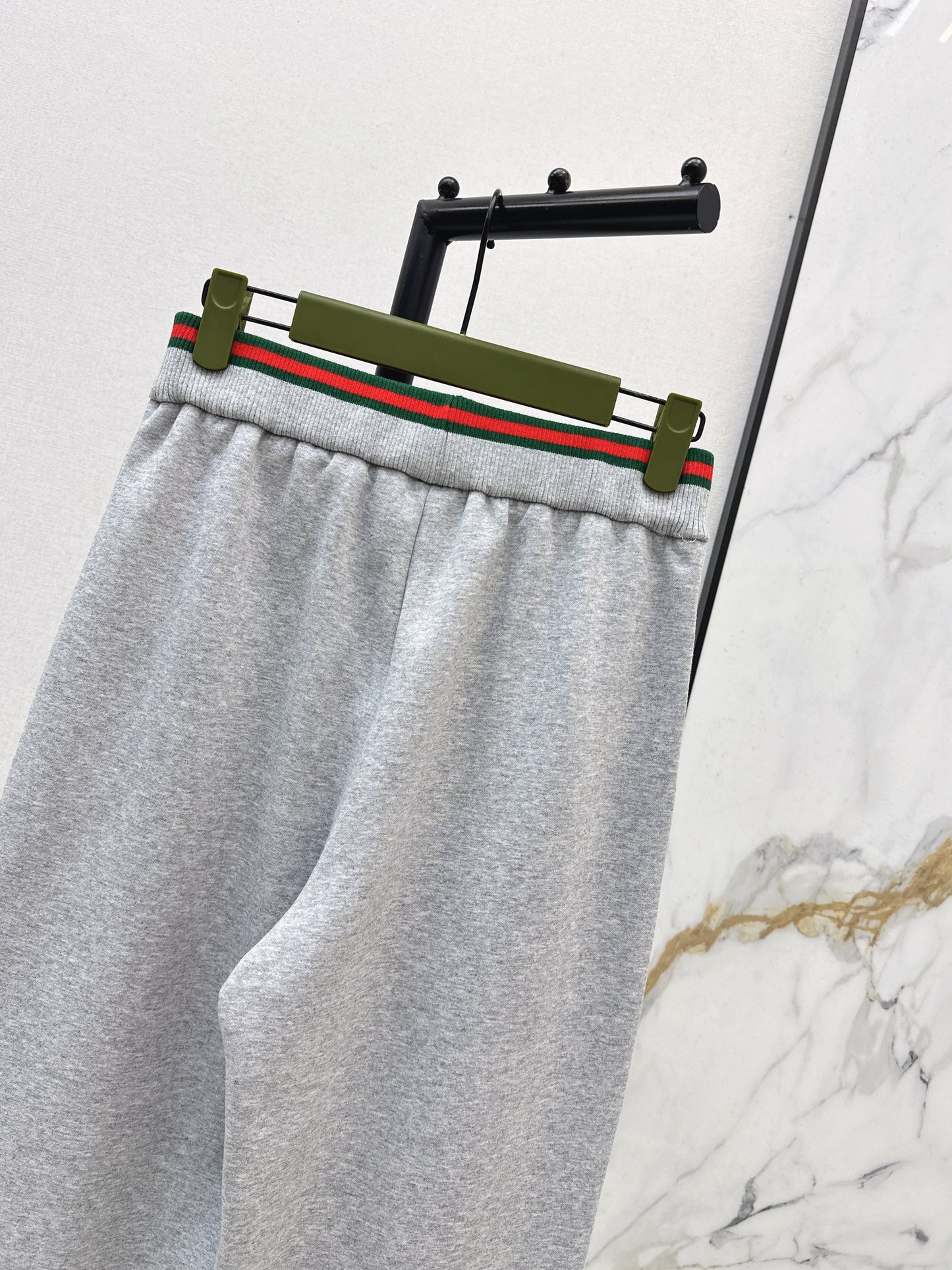 Guc NEW casual pants