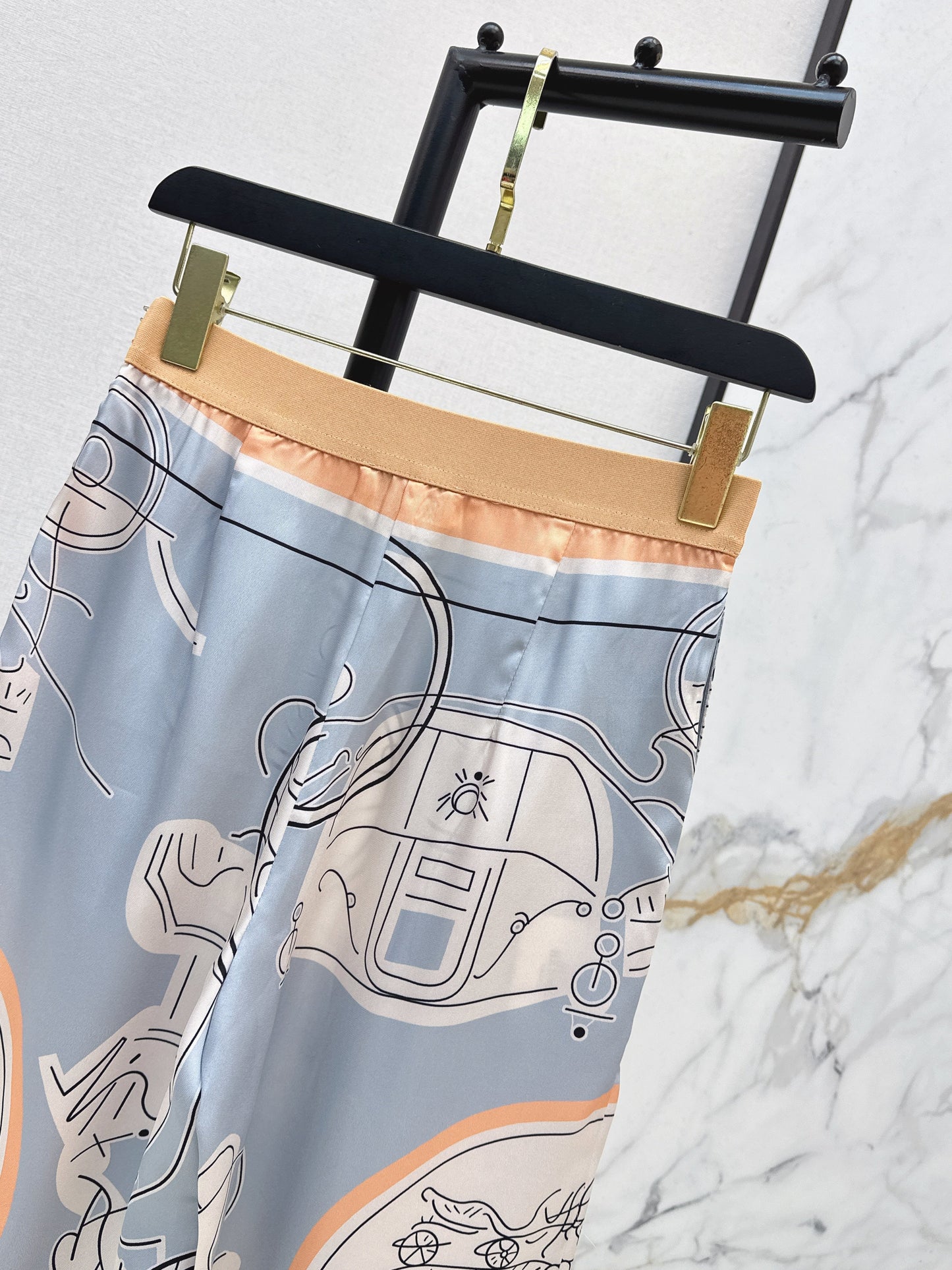 Herm NEW print straight pants