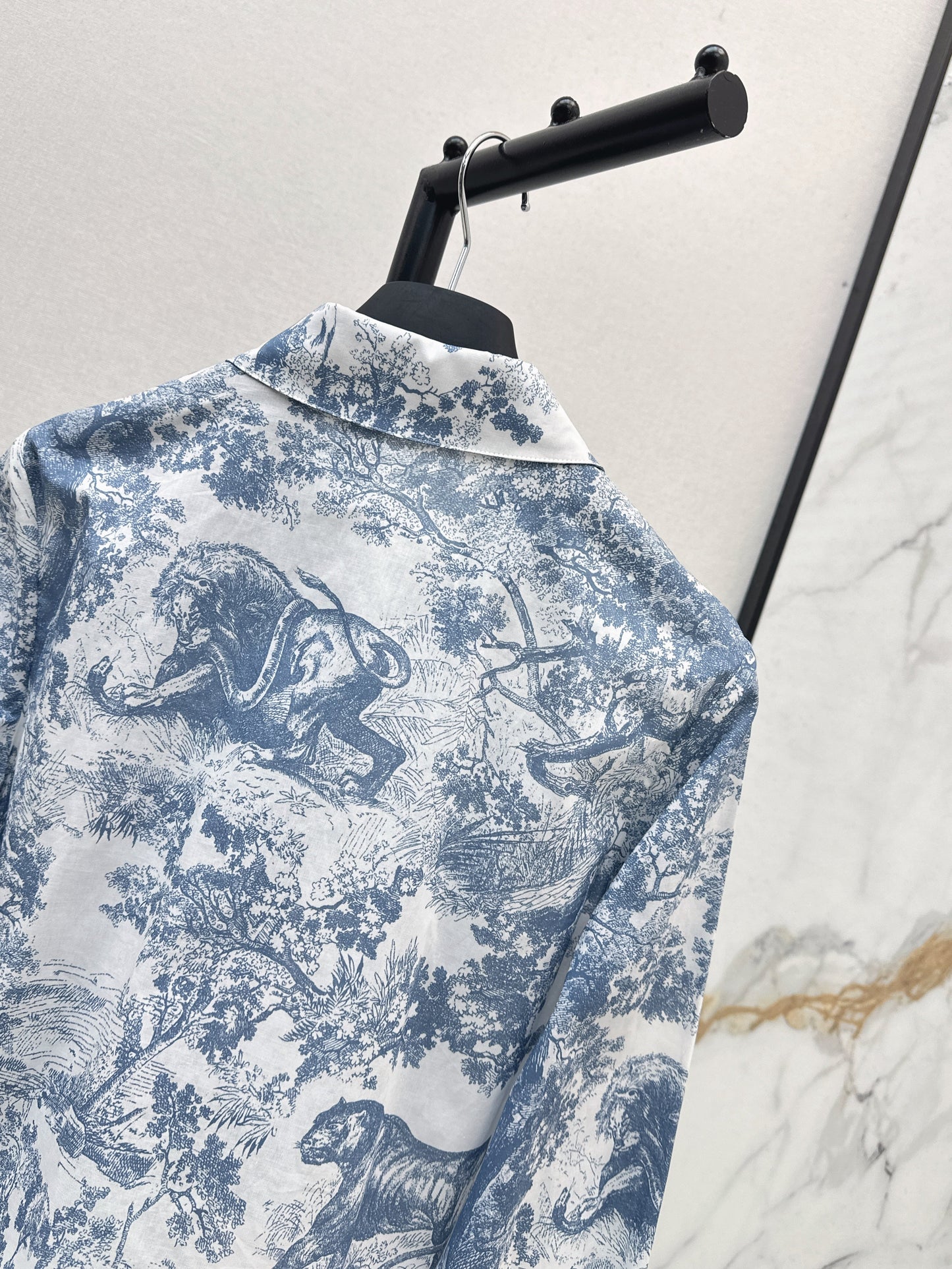 CD NEW cropped tie-front shirt