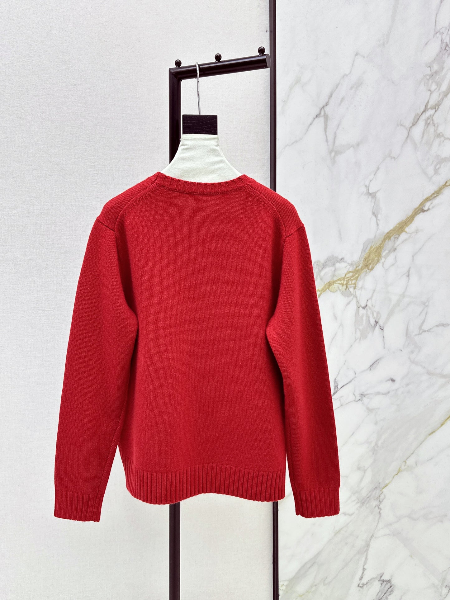 Ral NEW embroidered sweater