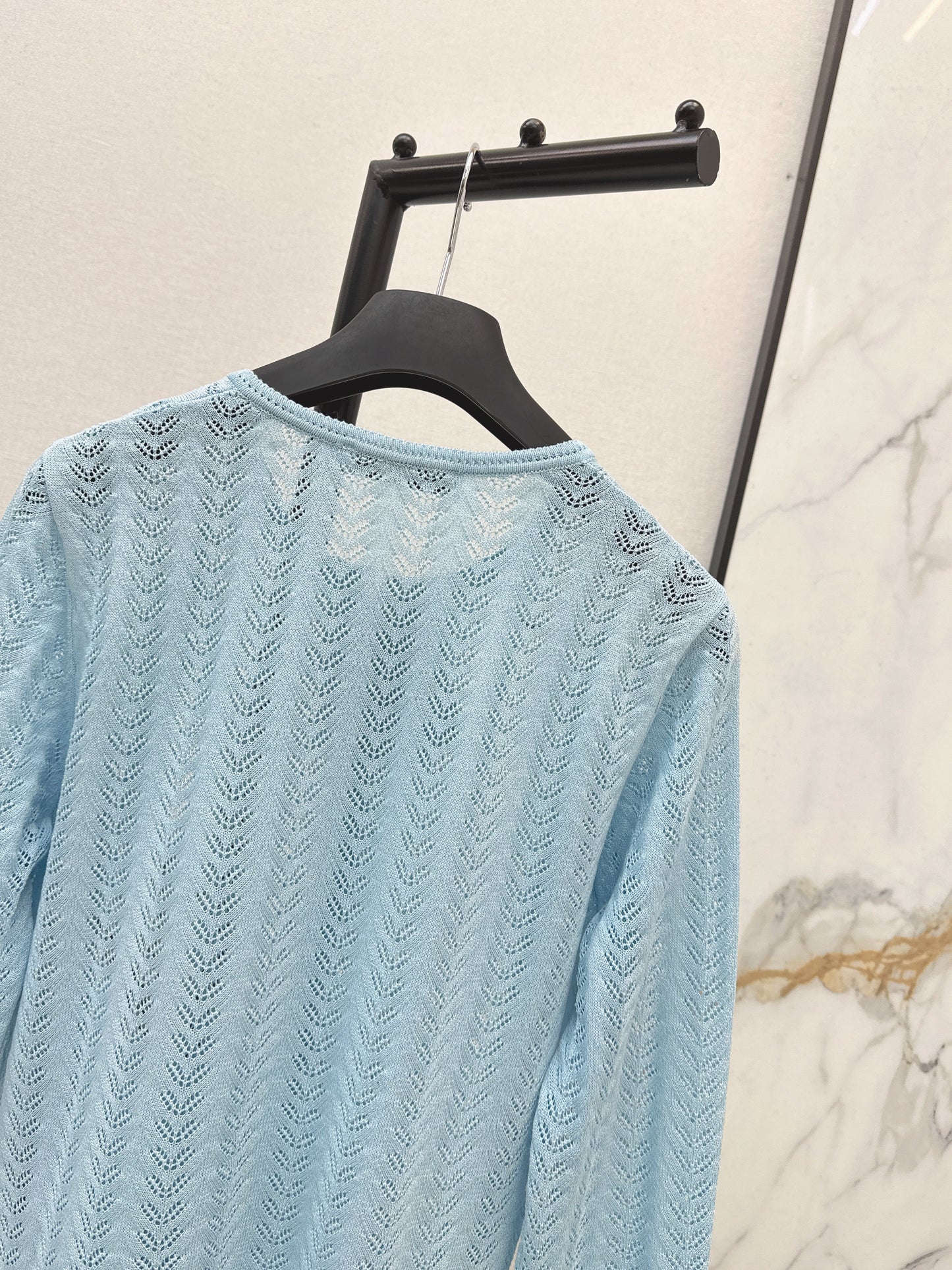 CD NEW hollow knitted cardigan