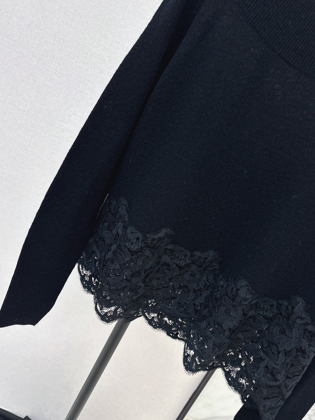 Es NEW embroidery lace sweater