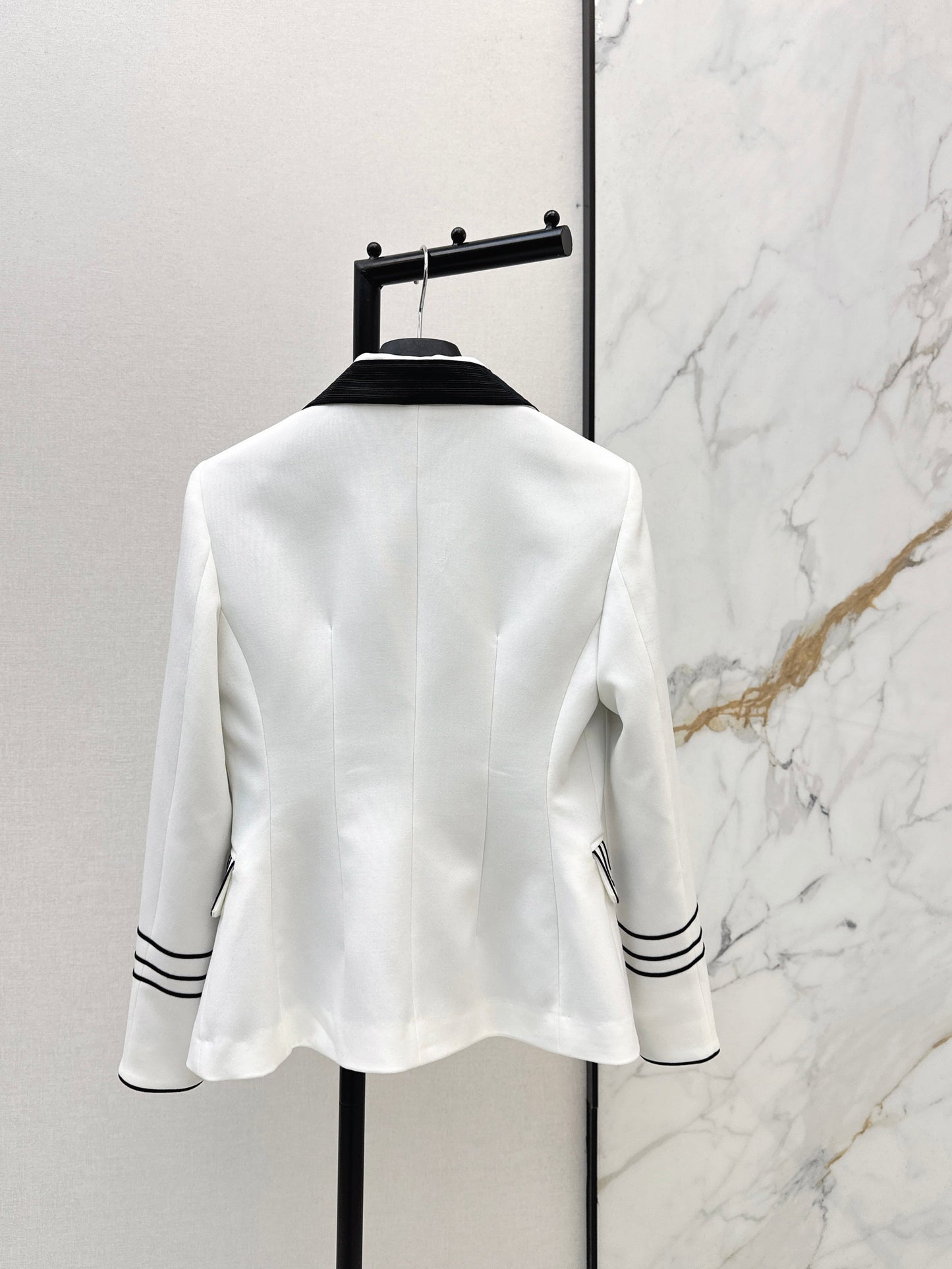 CD NEW contract trim blazer