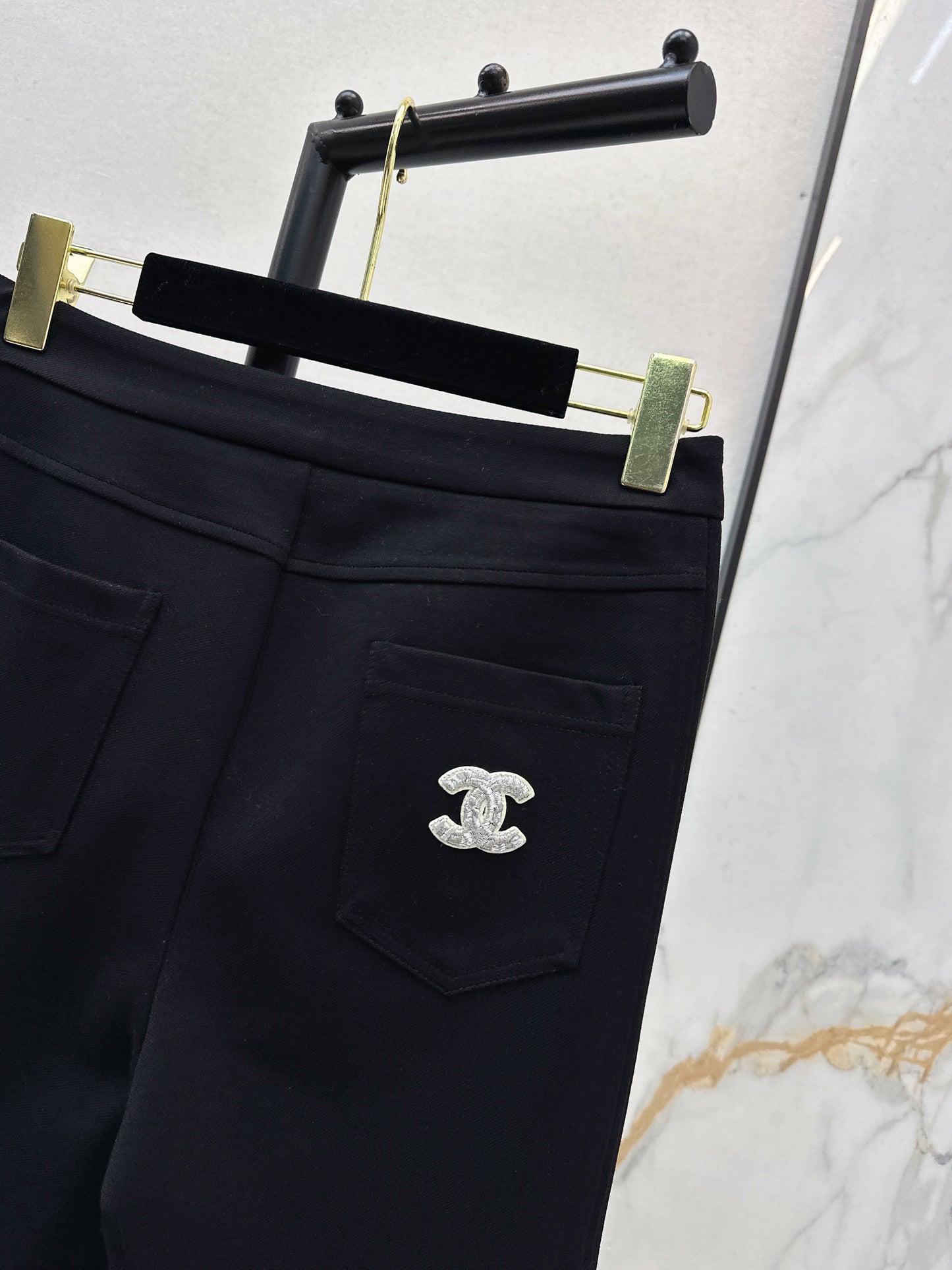 Chan NEW flared pants