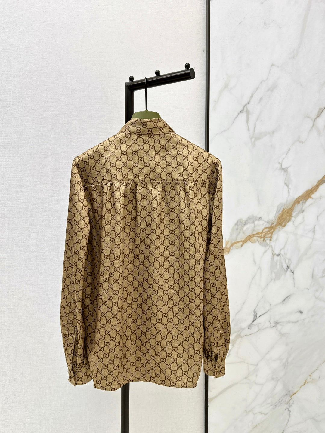 Guc NEW print shirts