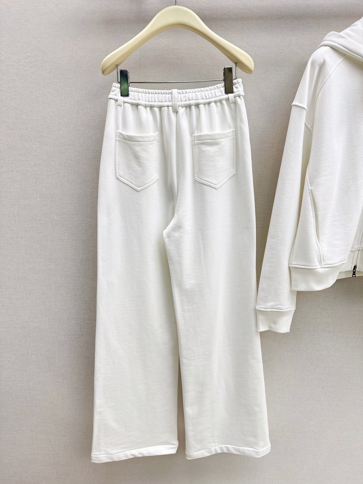 Brun NEW casual suit