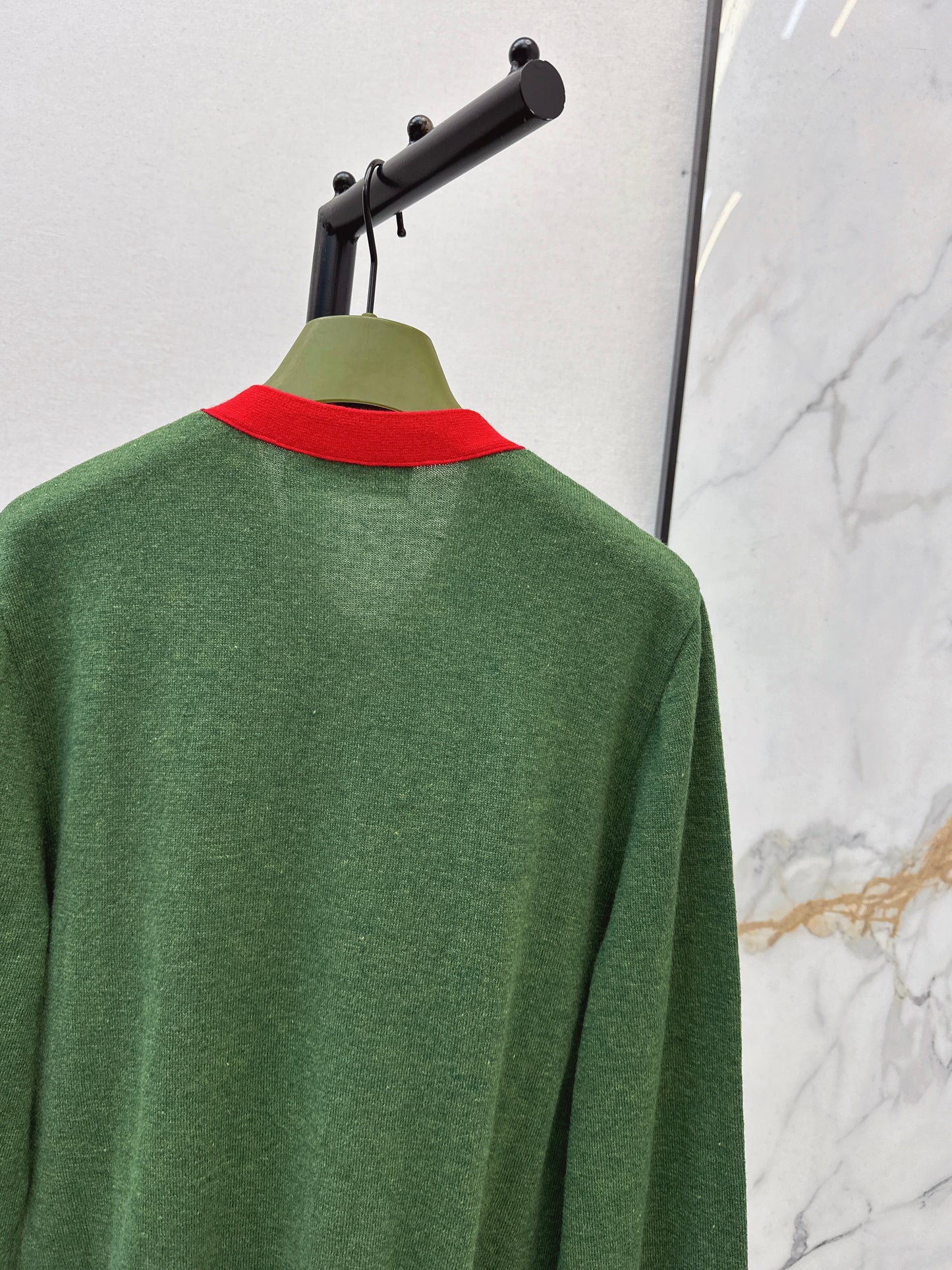 Guc NEW knitted cardigan