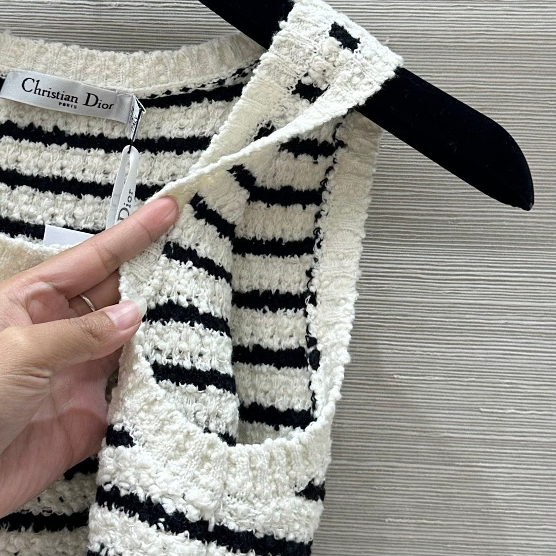 25ss spring and summer new striped knitted vest