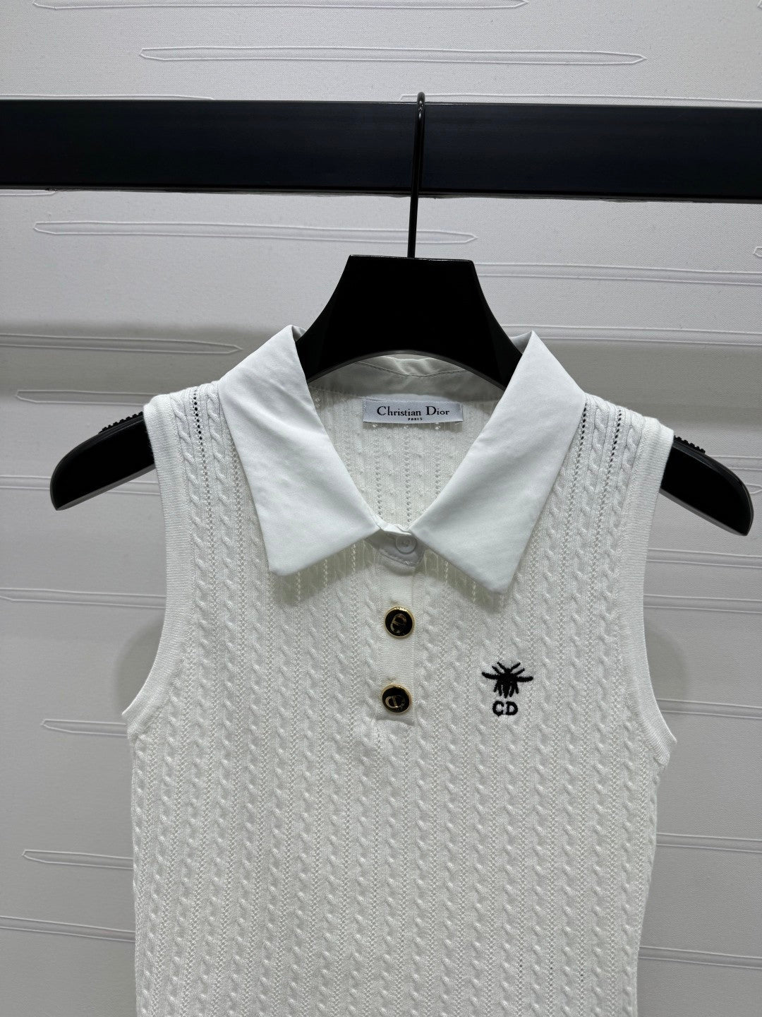 Lapel contrast light knitted vest