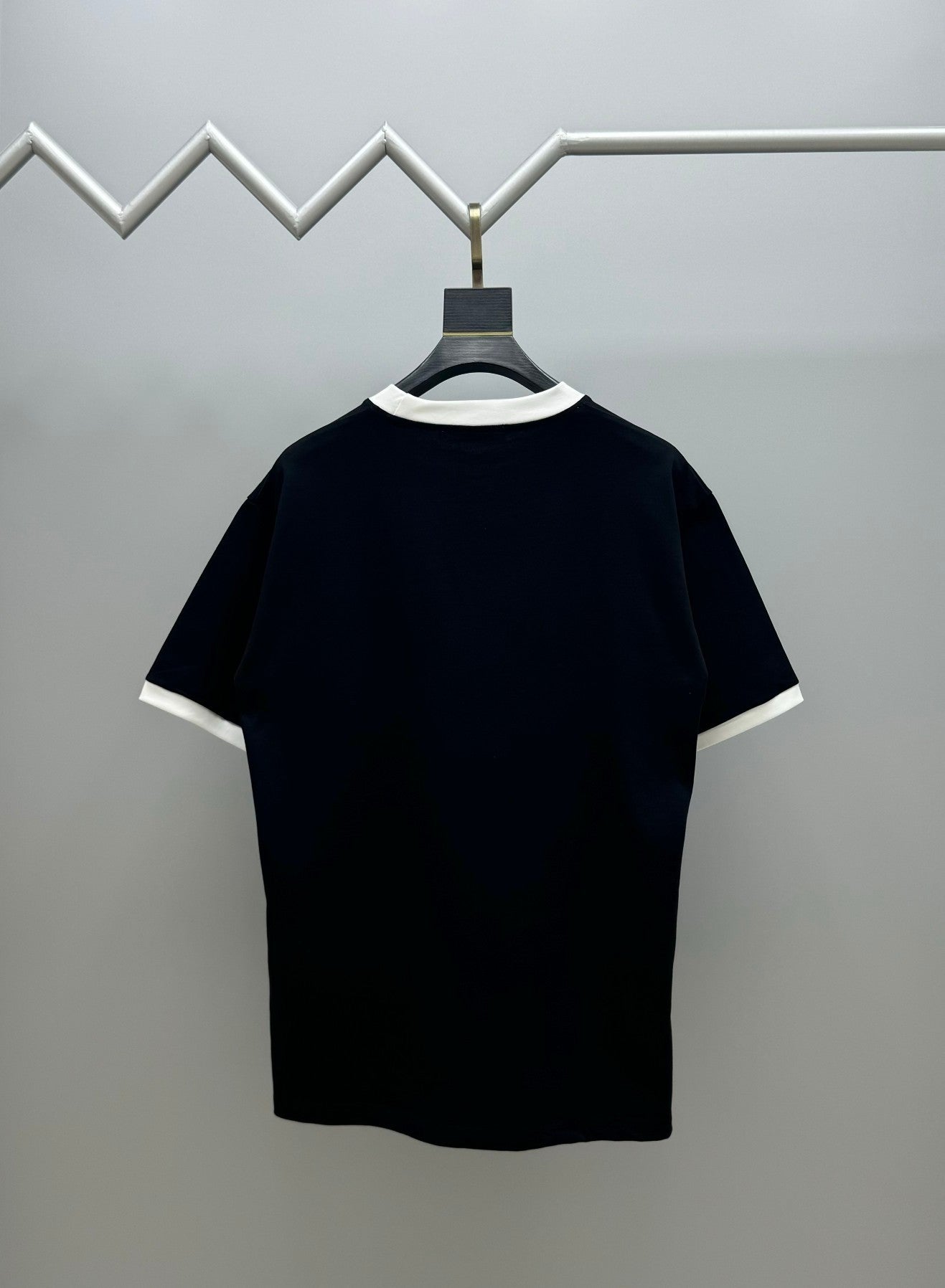 Classic crew neck T-shirt