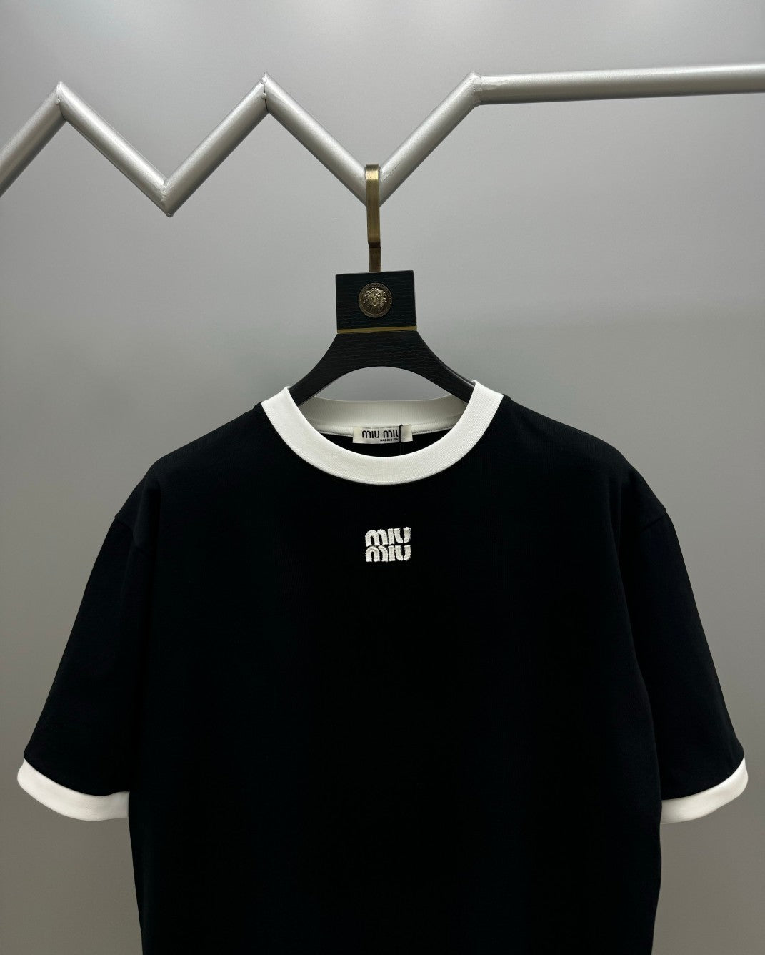 Classic crew neck T-shirt