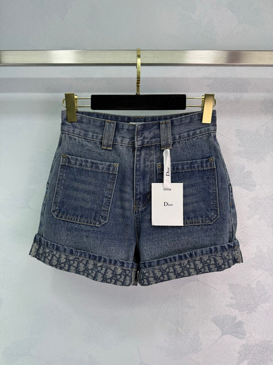 Old fashion denim shorts with cuffs