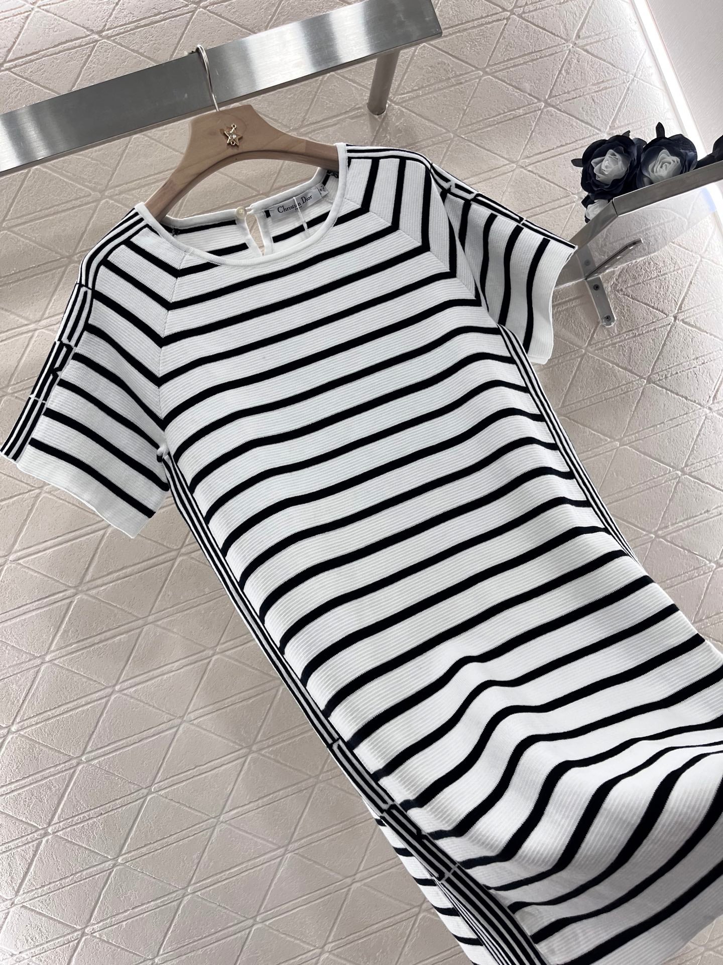 2025👗New Arrivals Walk the fashionable streets in a light and flowing black striped dress Beautiful Heart!