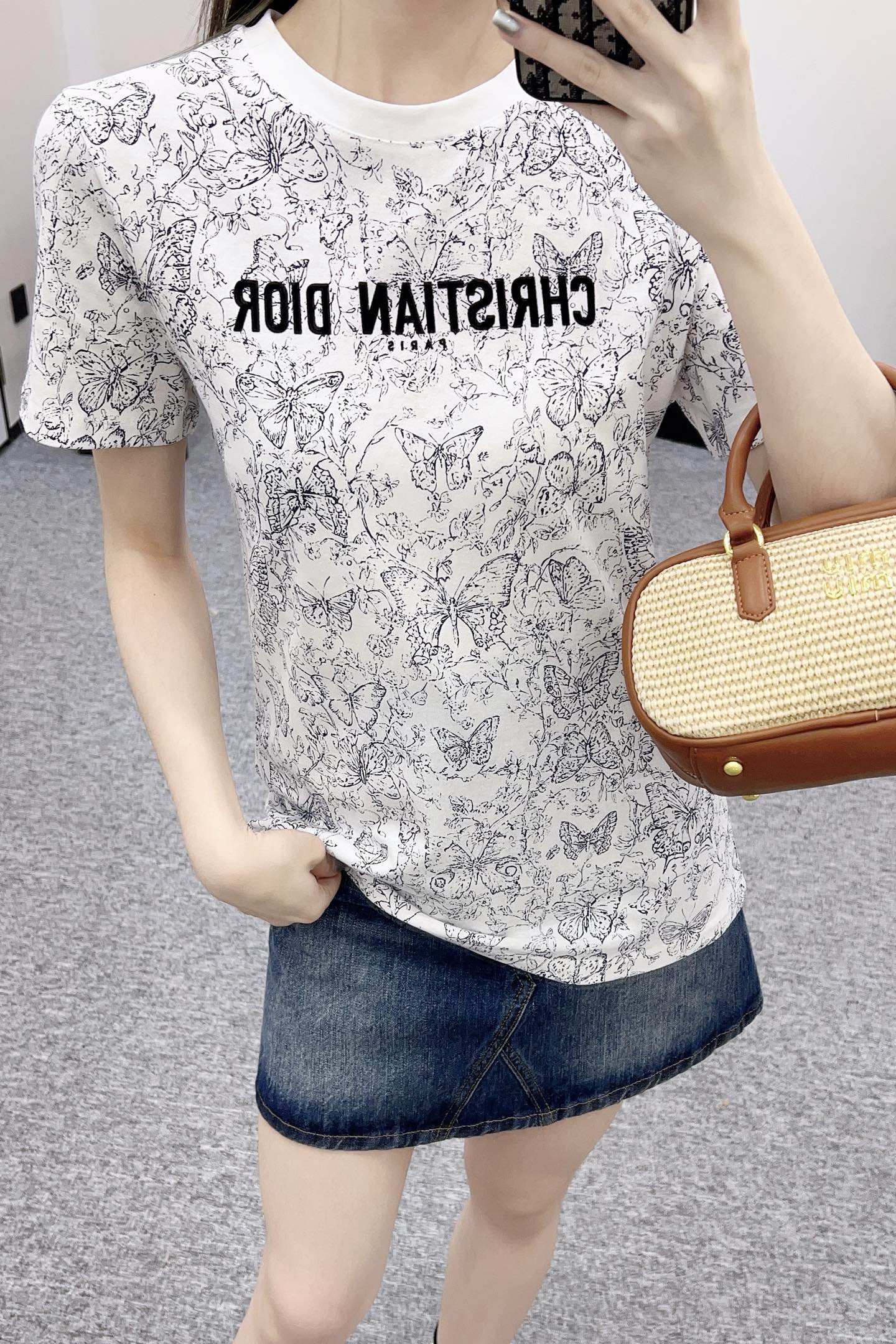 D*New Round Neck Printed T-shirt Made of Cotton