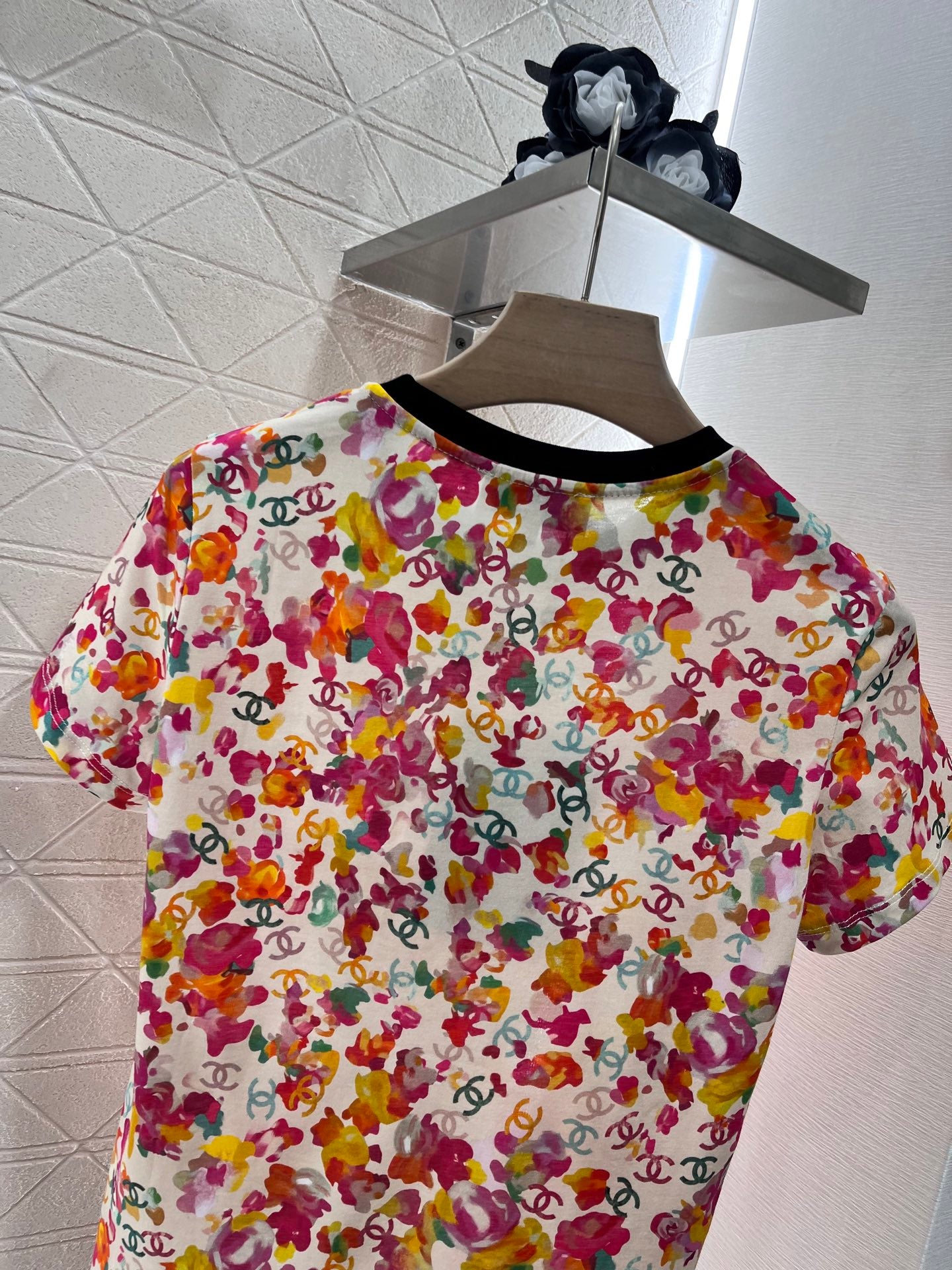 C* New Round Neck Printed T-shirt Made of Cotton